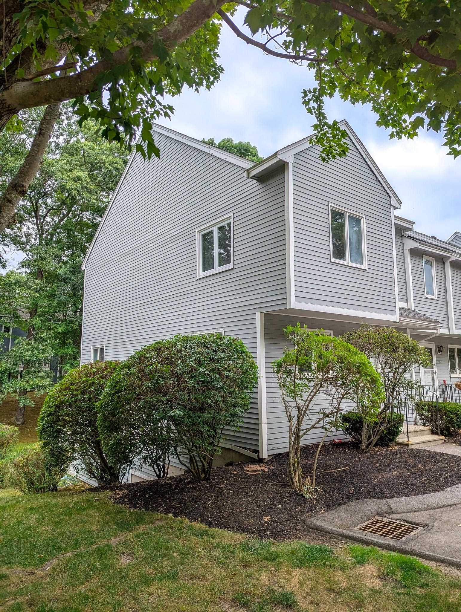 50 Merrimack Drive Property Photo 4