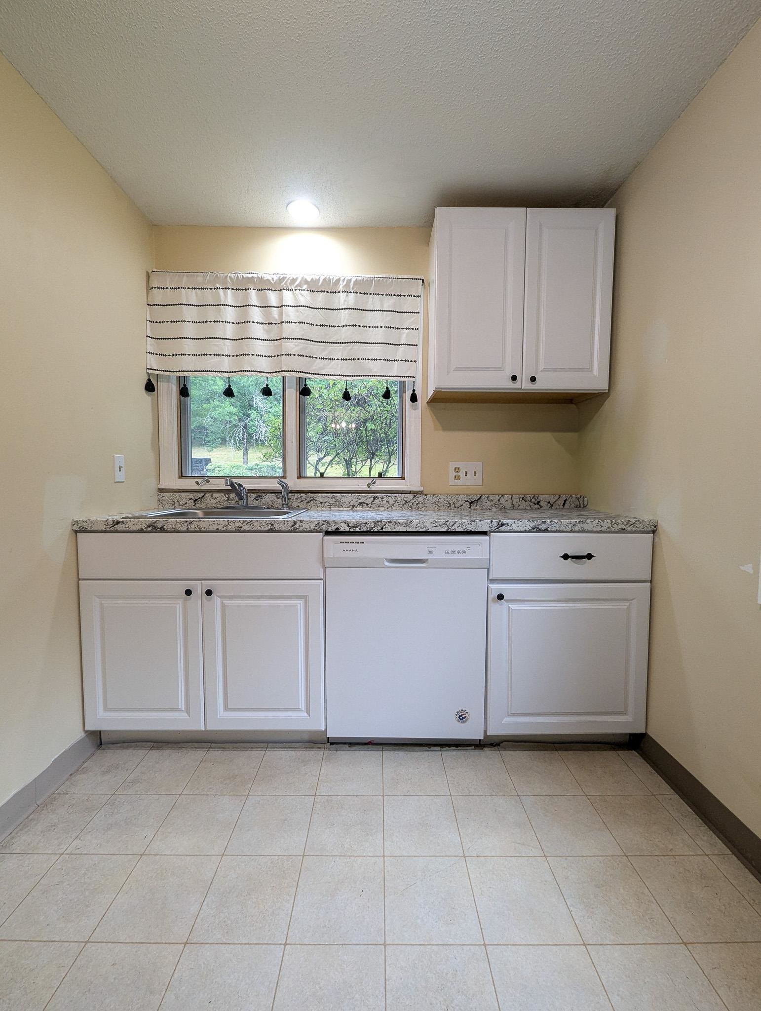 50 Merrimack Drive Property Photo 8