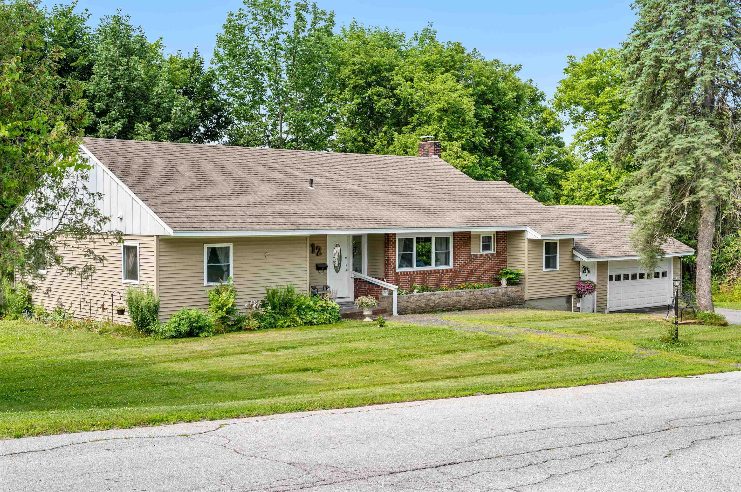12 Veeder Avenue Property Photo 1