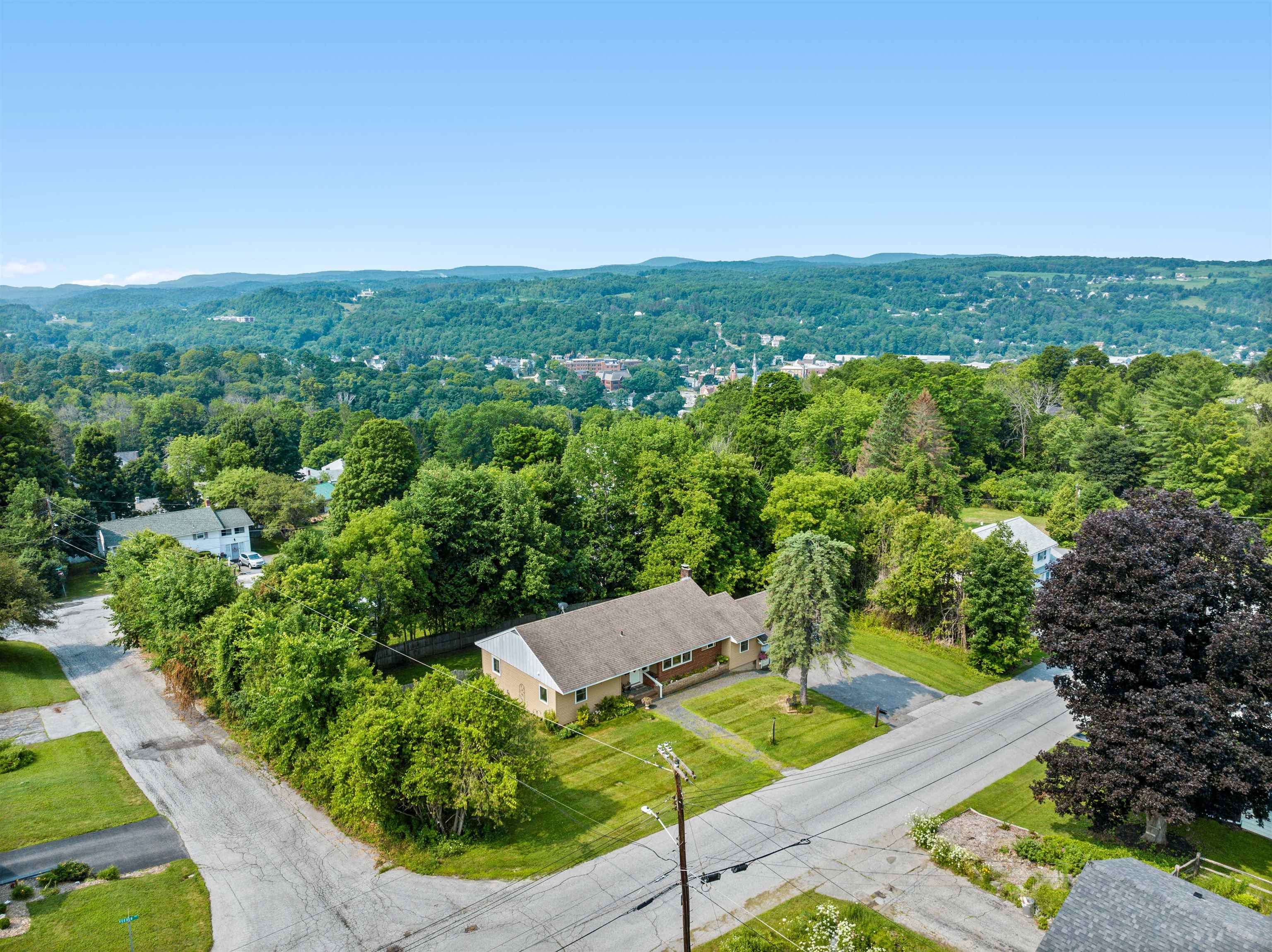 12 Veeder Avenue Property Photo 2