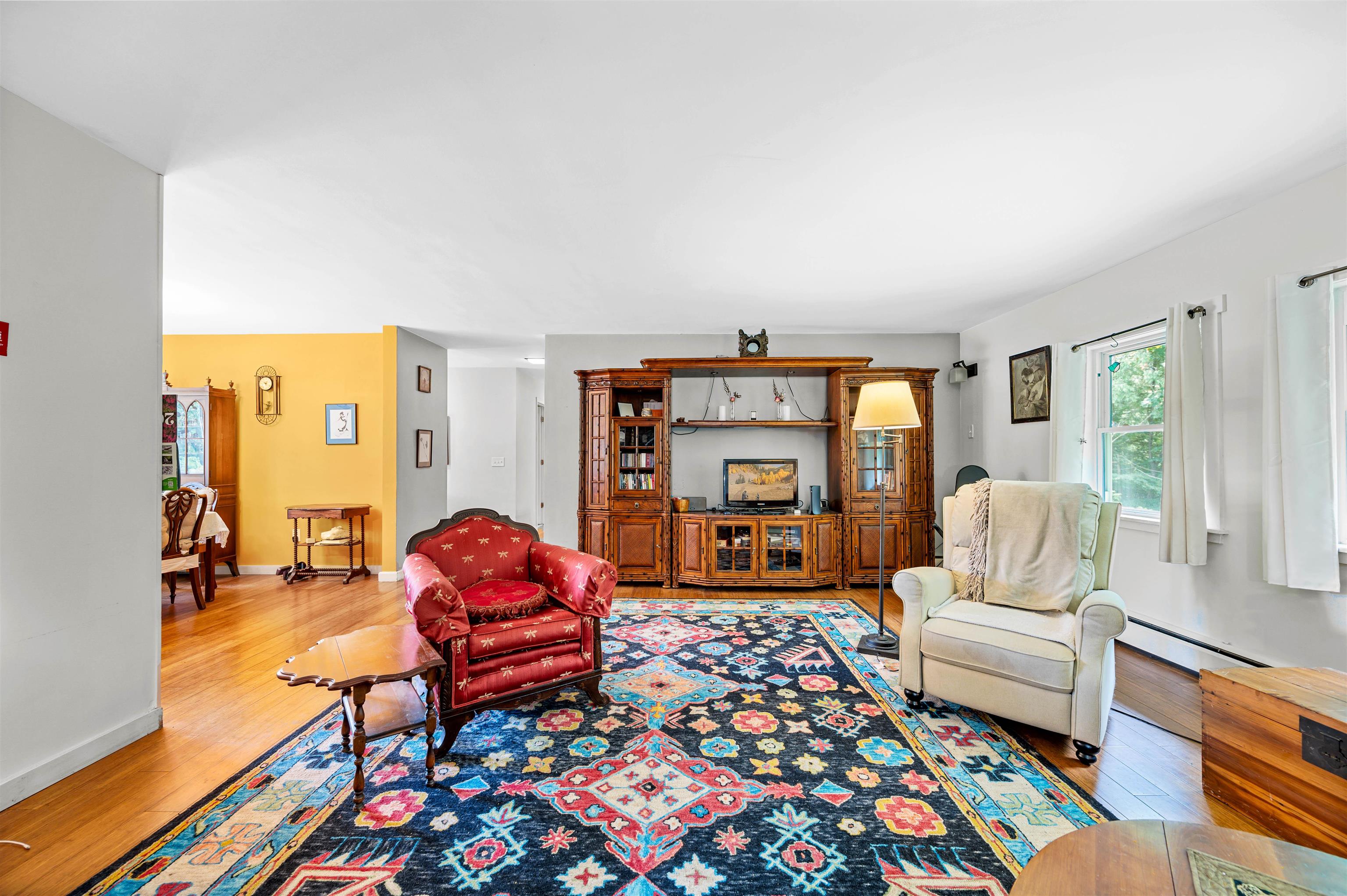 12 Veeder Avenue Property Photo 18
