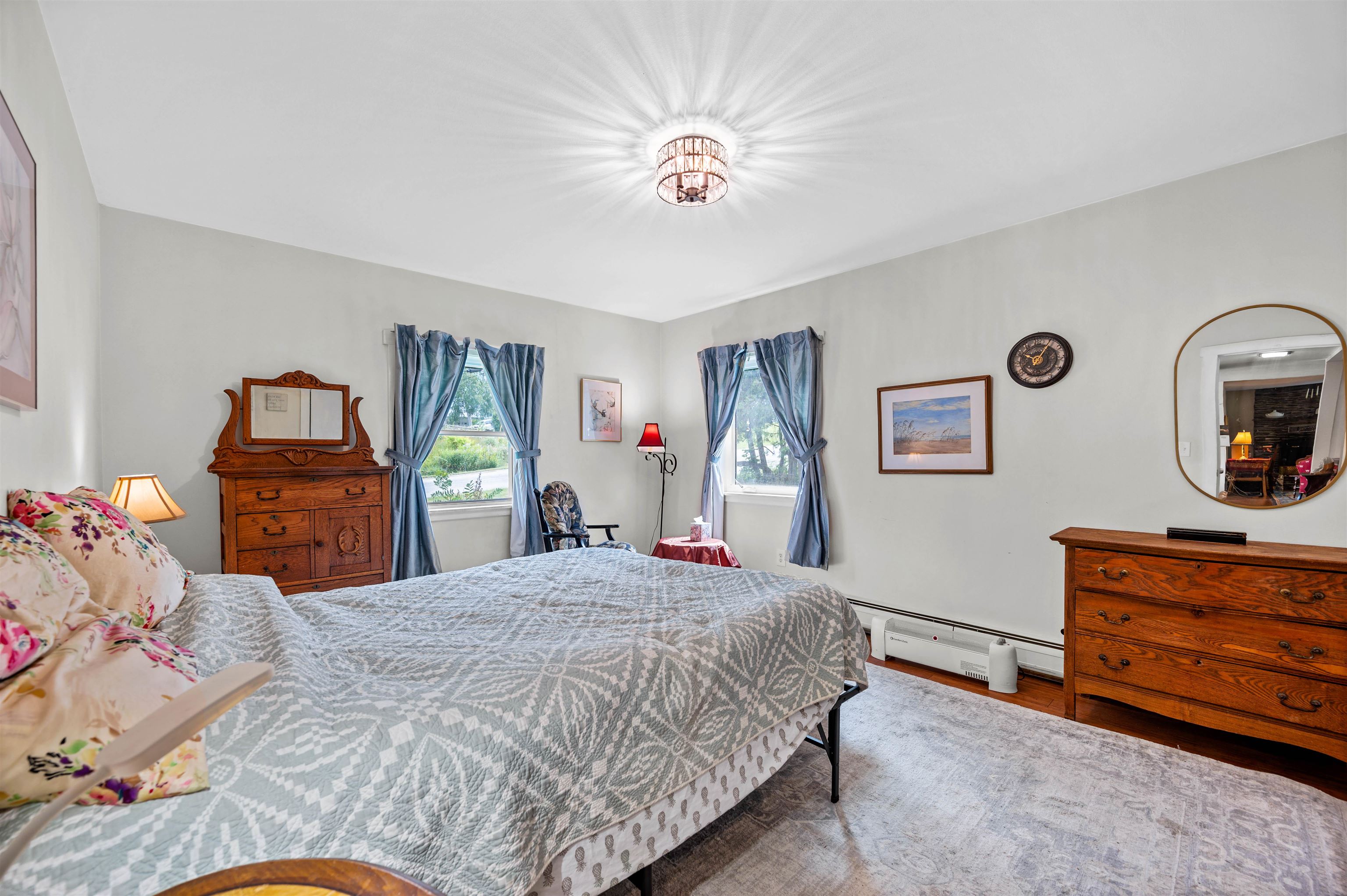 12 Veeder Avenue Property Photo 23