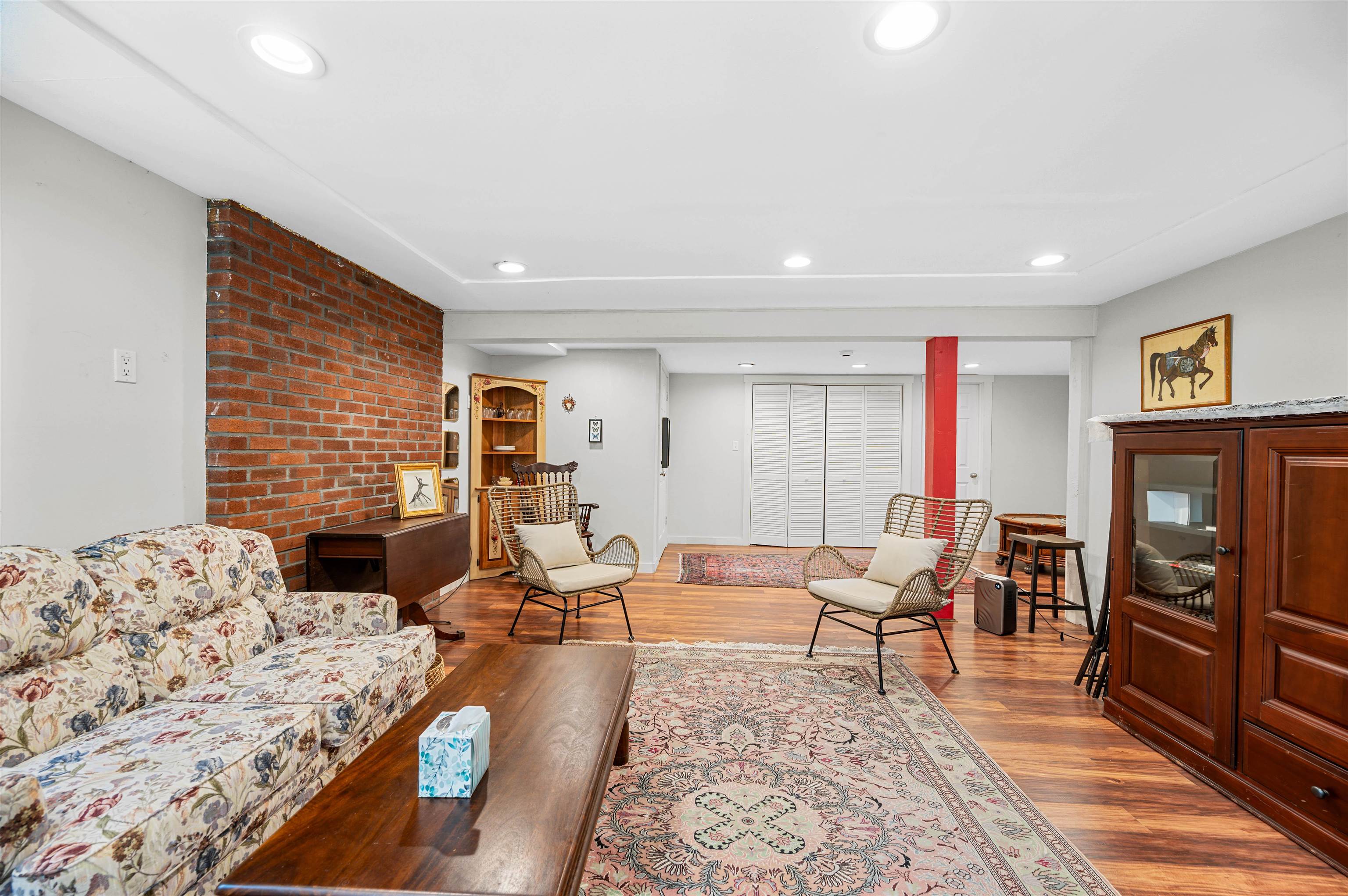 12 Veeder Avenue Property Photo 32