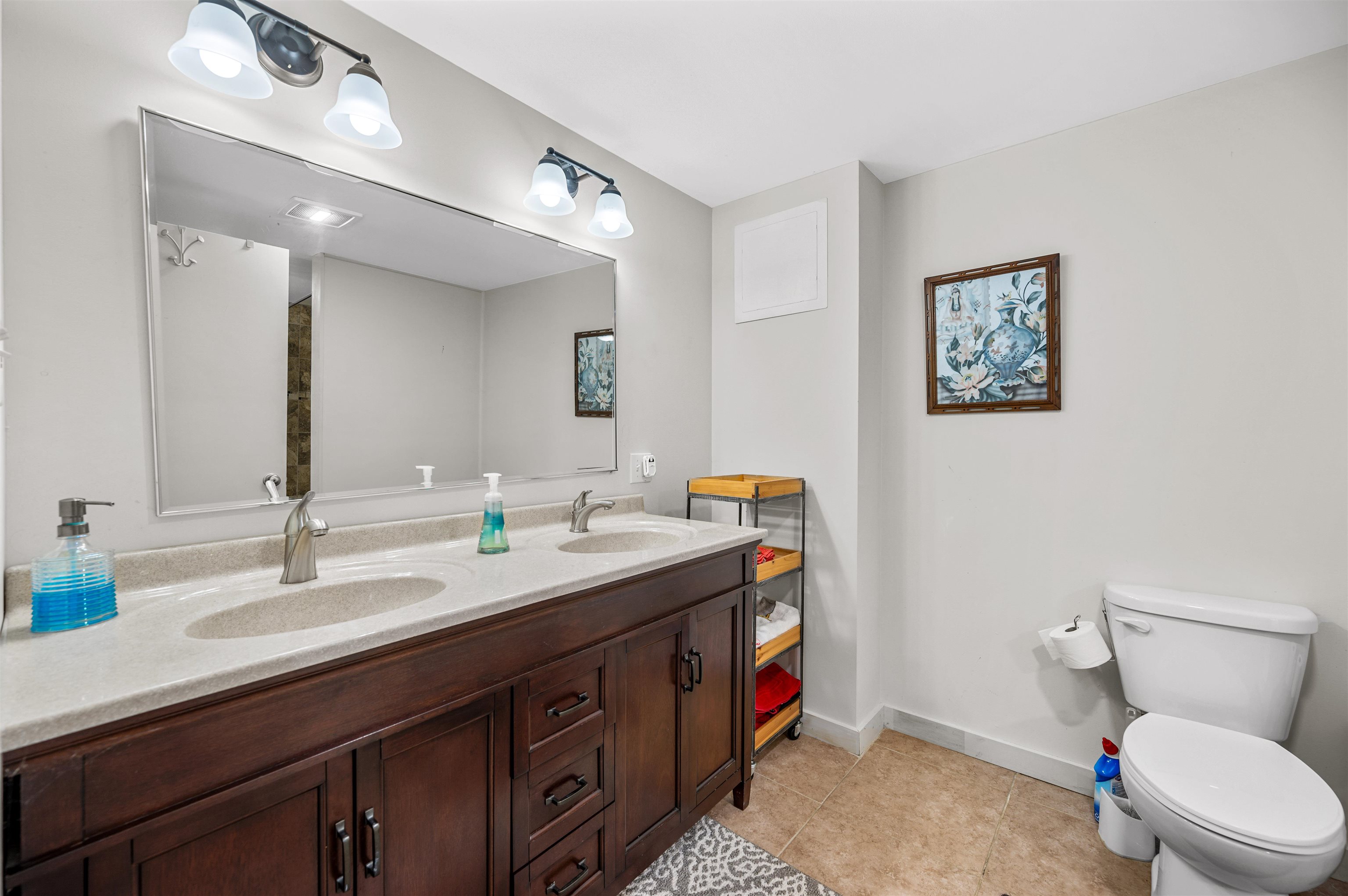 12 Veeder Avenue Property Photo 39