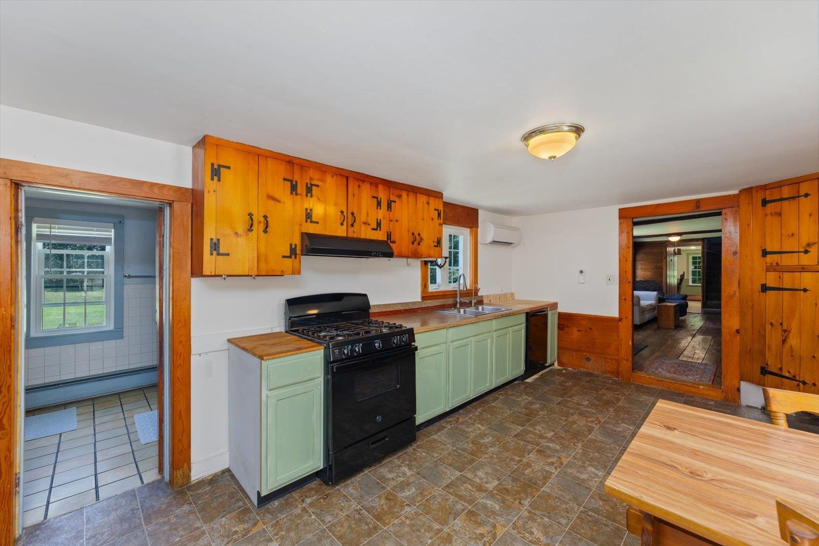 30 Thornton Road West Property Photo 8