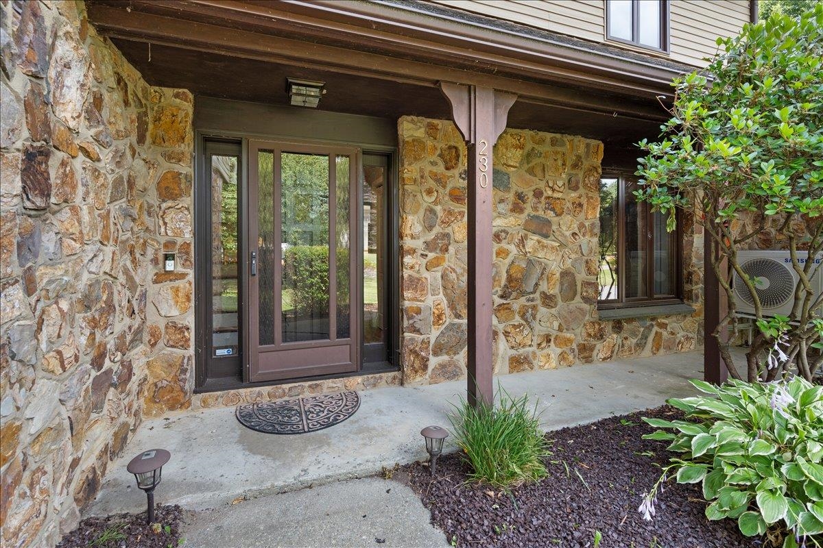 230 Pine Meadow Drive Property Photo 4