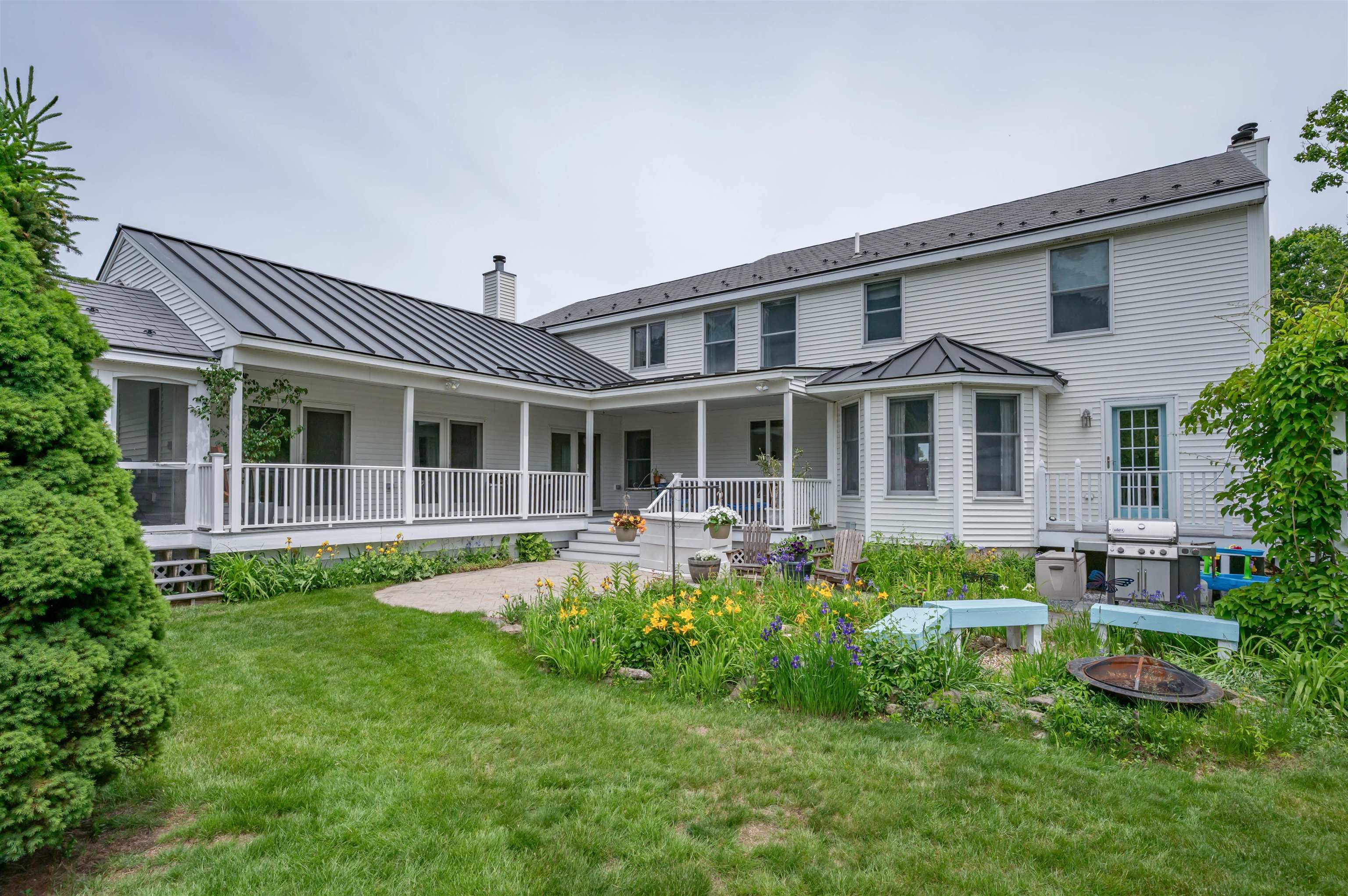 7 Longview Circle Property Photo 2