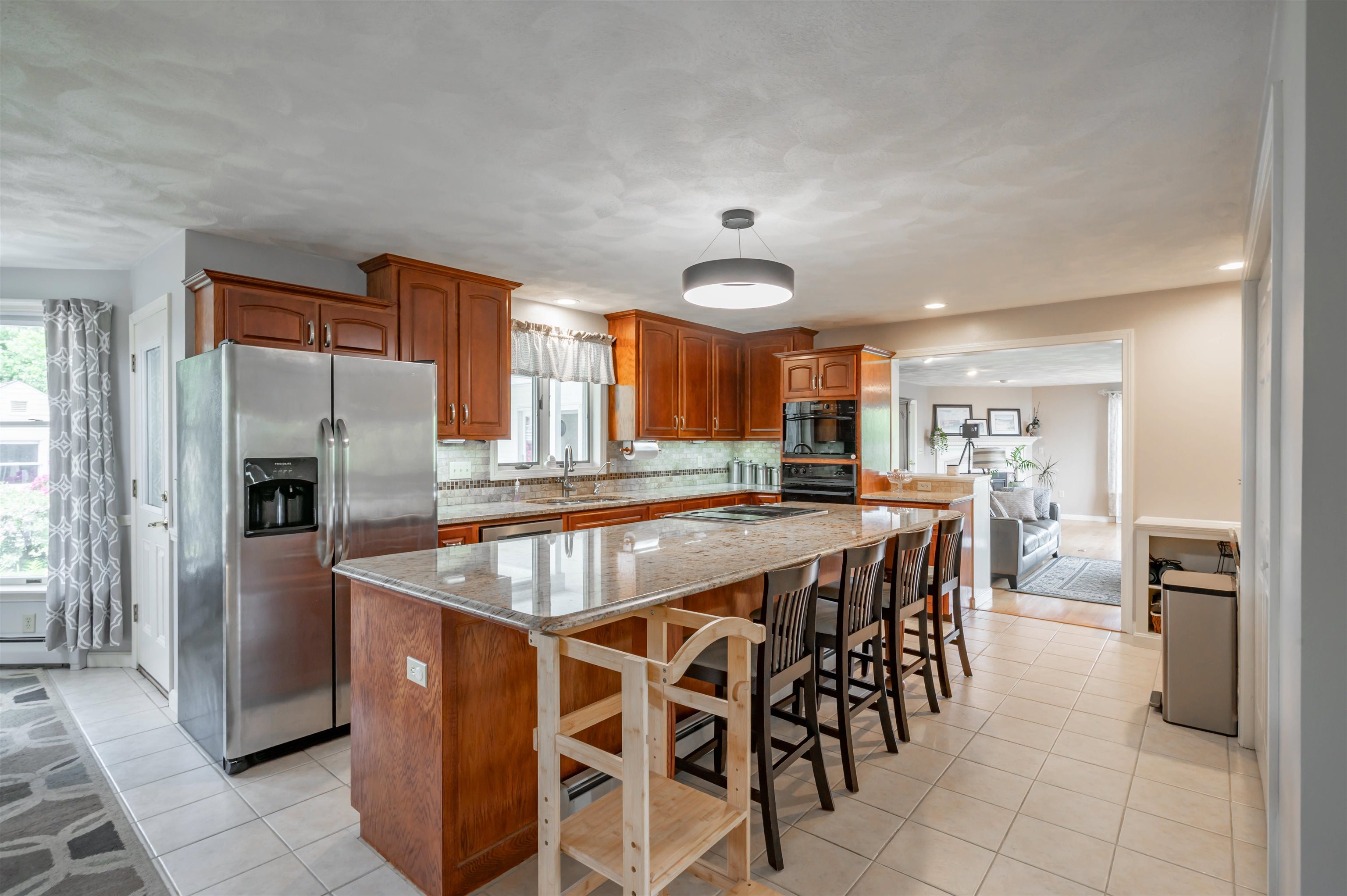 7 Longview Circle Property Photo 6