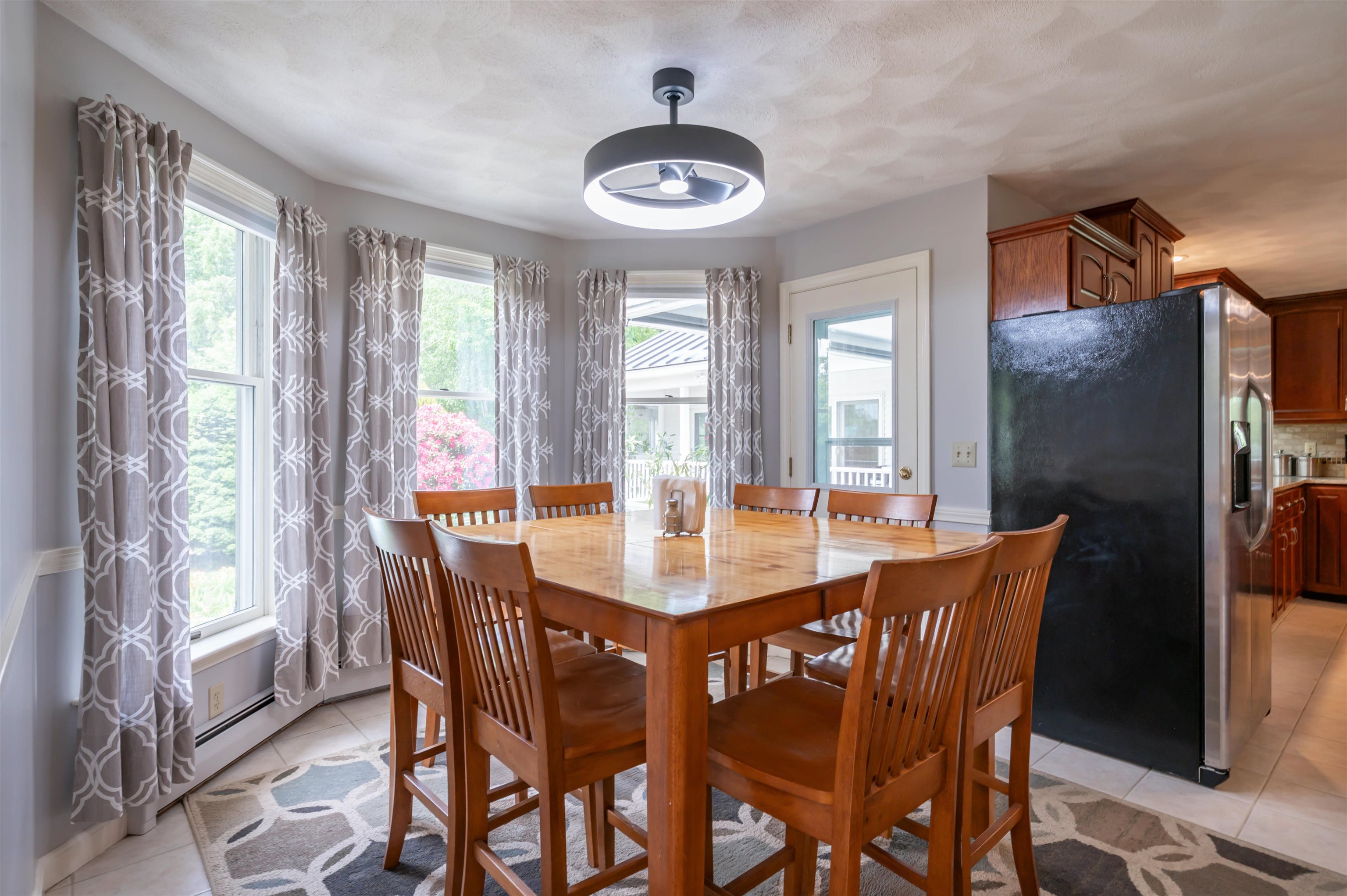 7 Longview Circle Property Photo 8