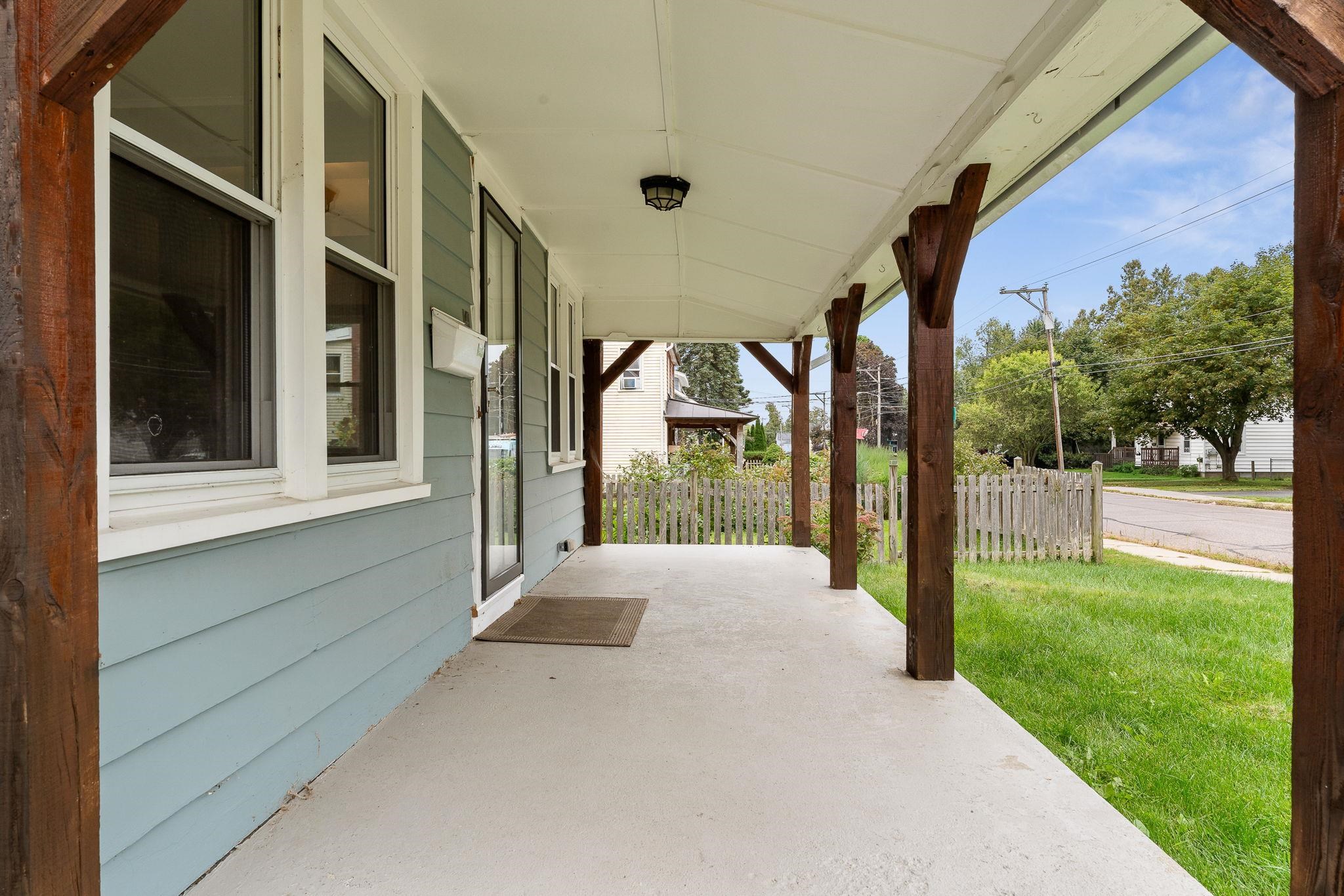 141 North Street Property Photo 5