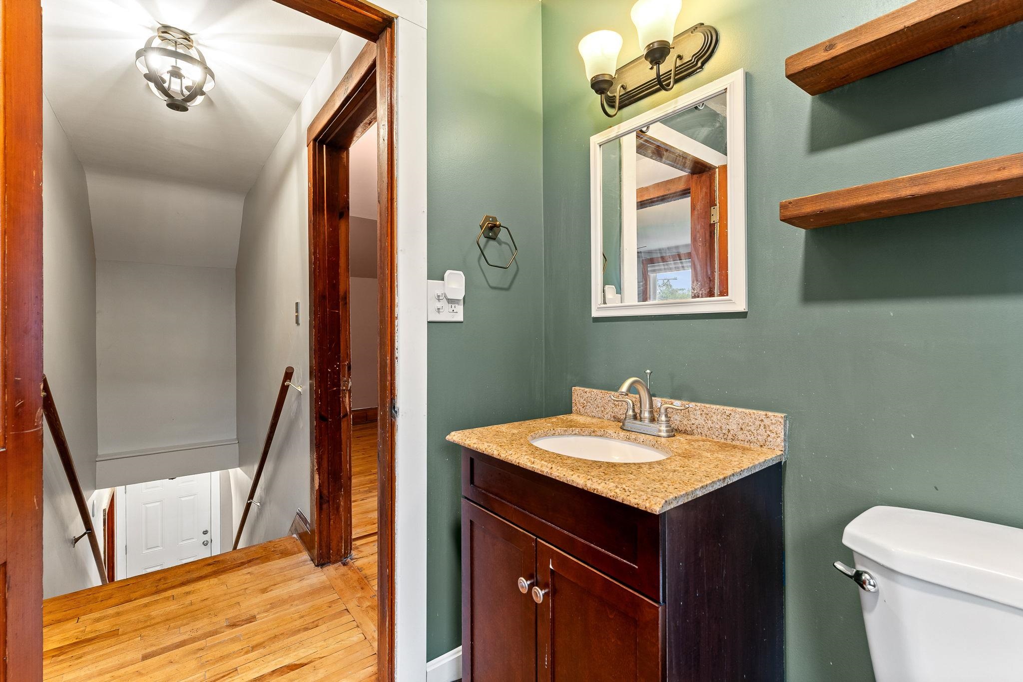 141 North Street Property Photo 36