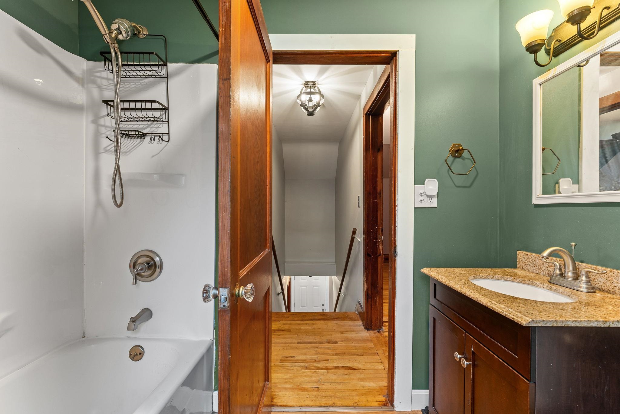 141 North Street Property Photo 37