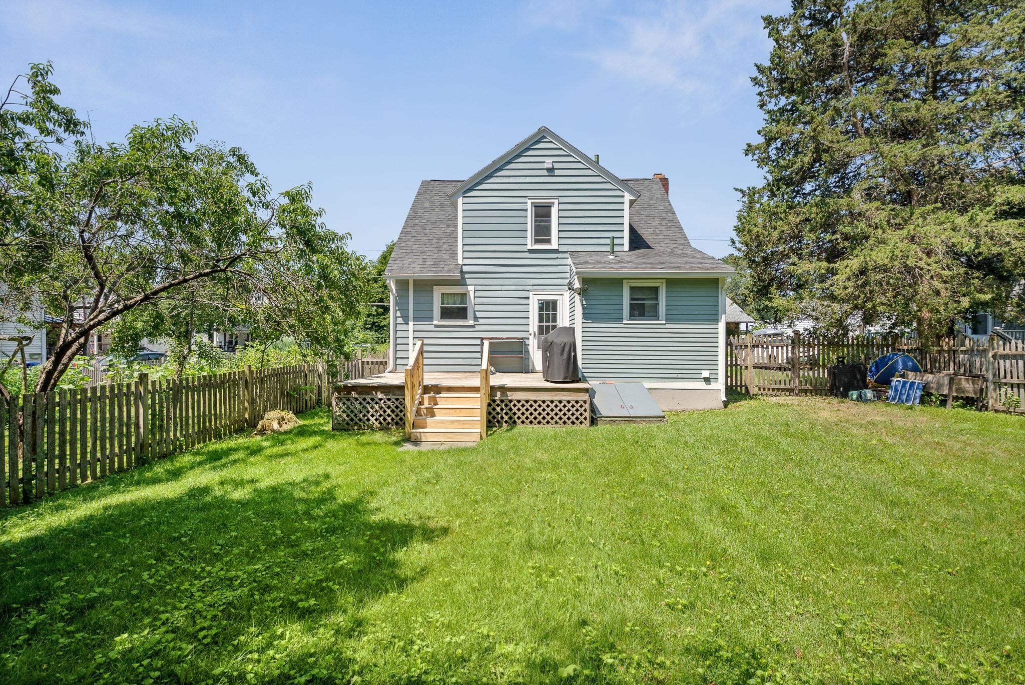 141 North Street Property Photo 50