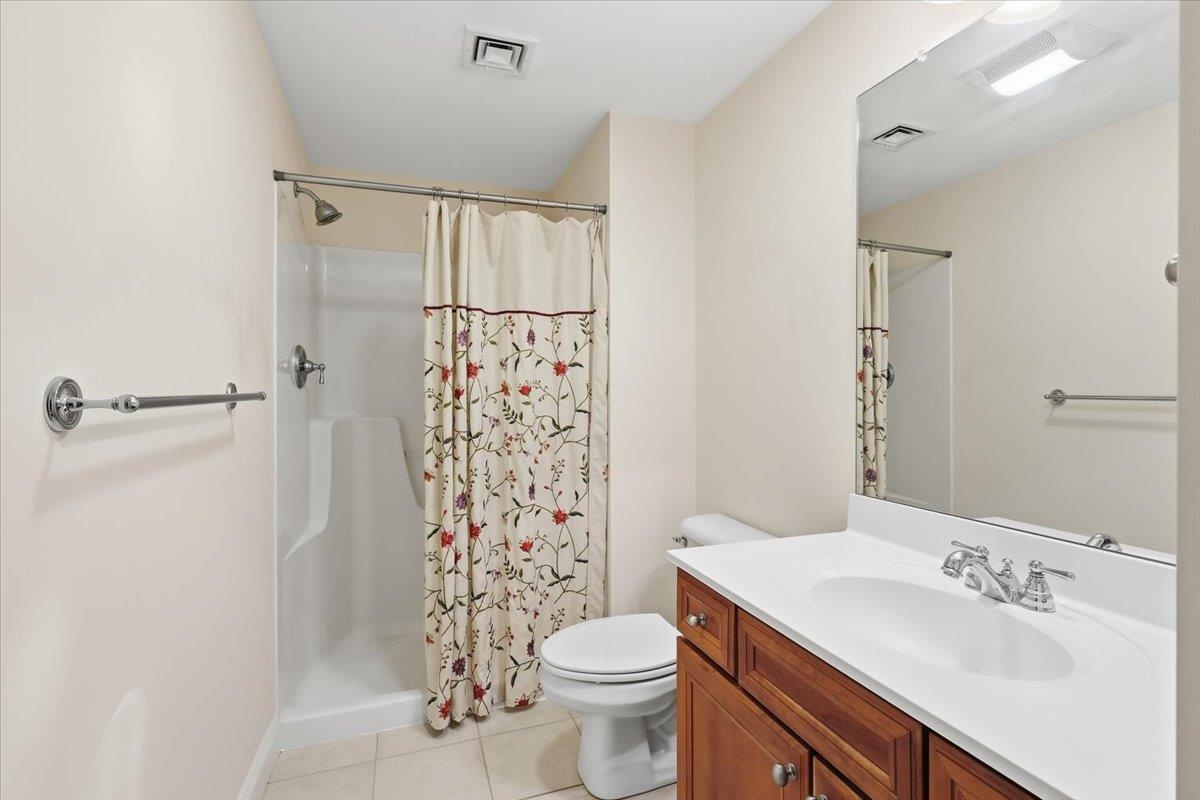 192 South Pointe Drive Property Photo 40