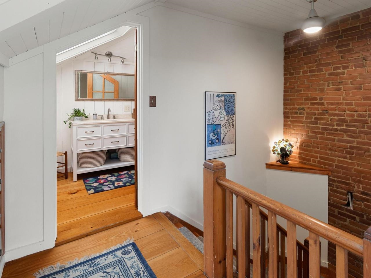 274 College Street Property Photo 36