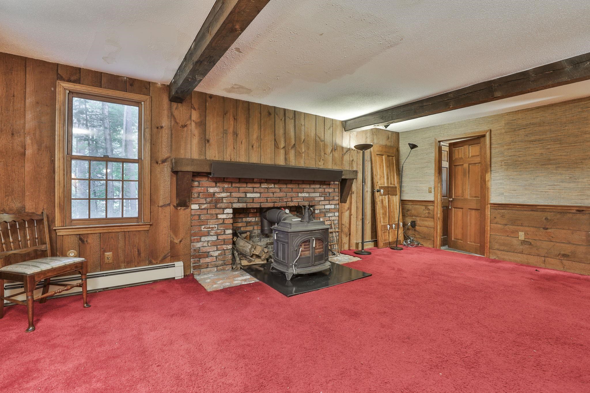 56 Buttonwood Drive Property Photo 4