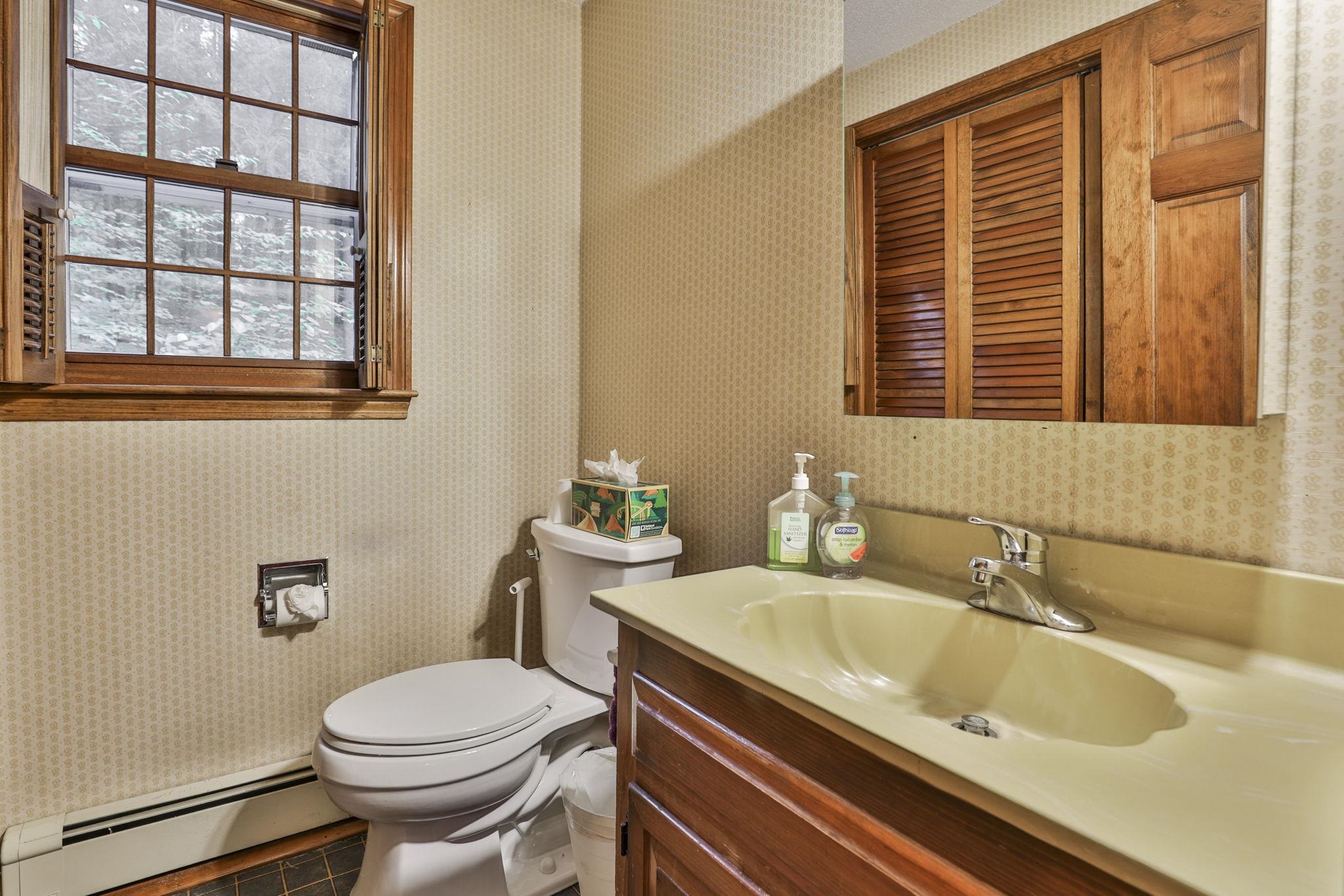 56 Buttonwood Drive Property Photo 8