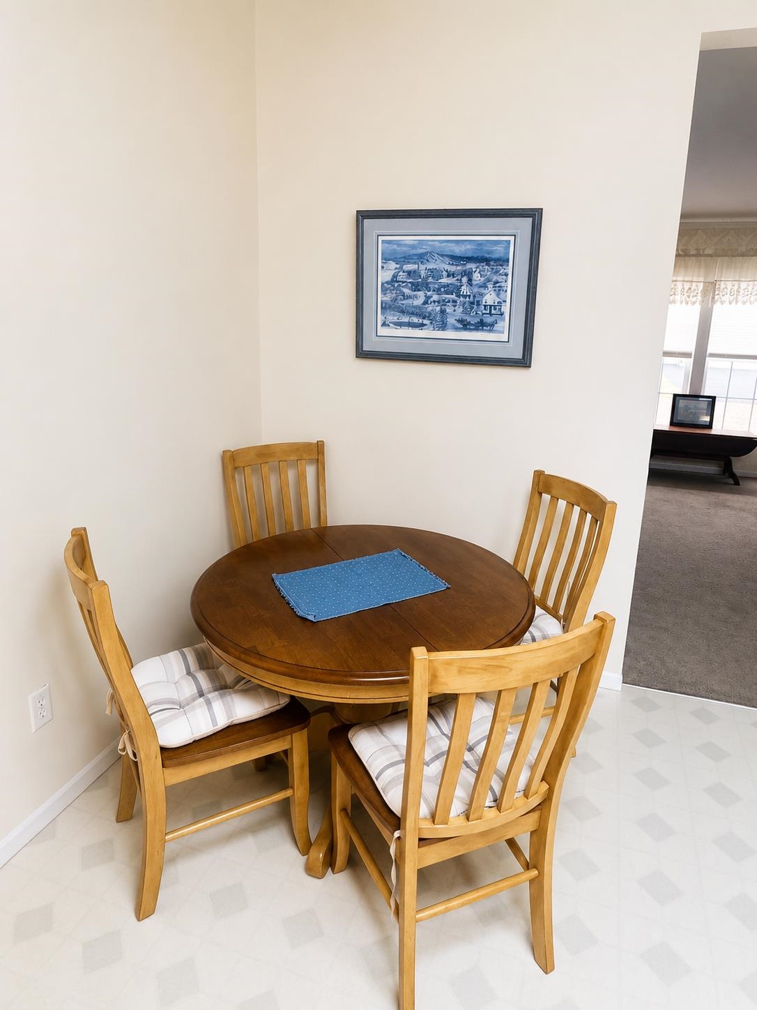 637 Benton Drive Property Photo 8