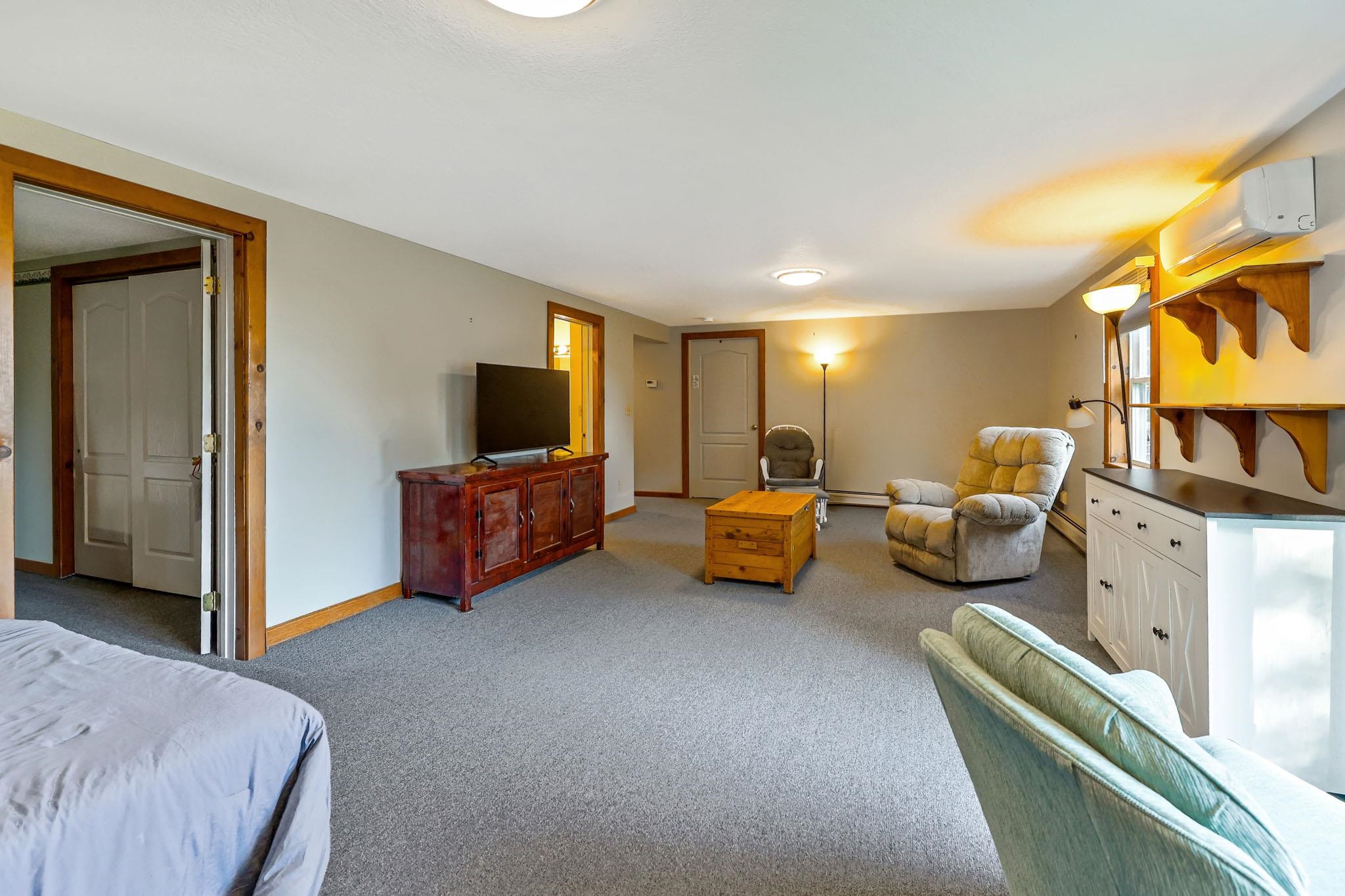 159 Brookes Street Property Photo 45