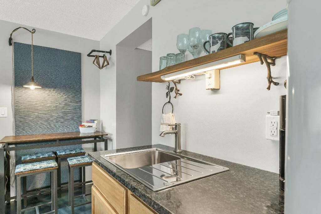 375 Endicott Street N Property Photo 15