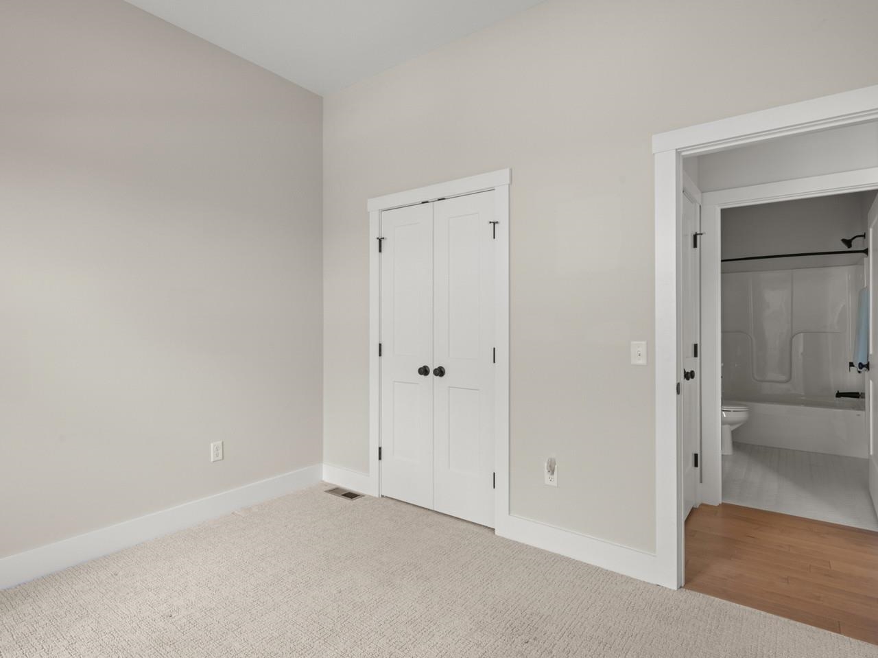 638 Vale Drive Property Photo 31