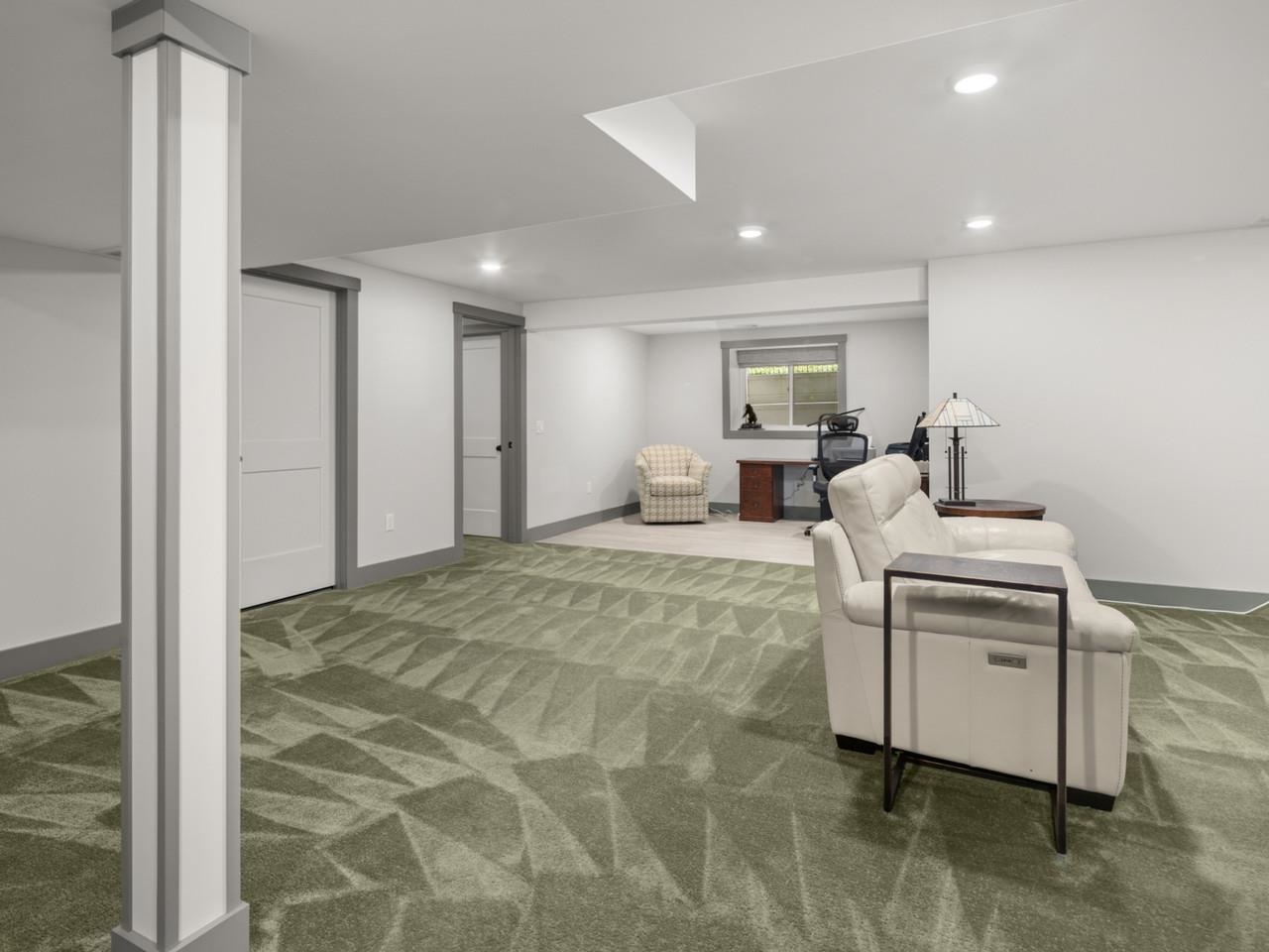 638 Vale Drive Property Photo 35