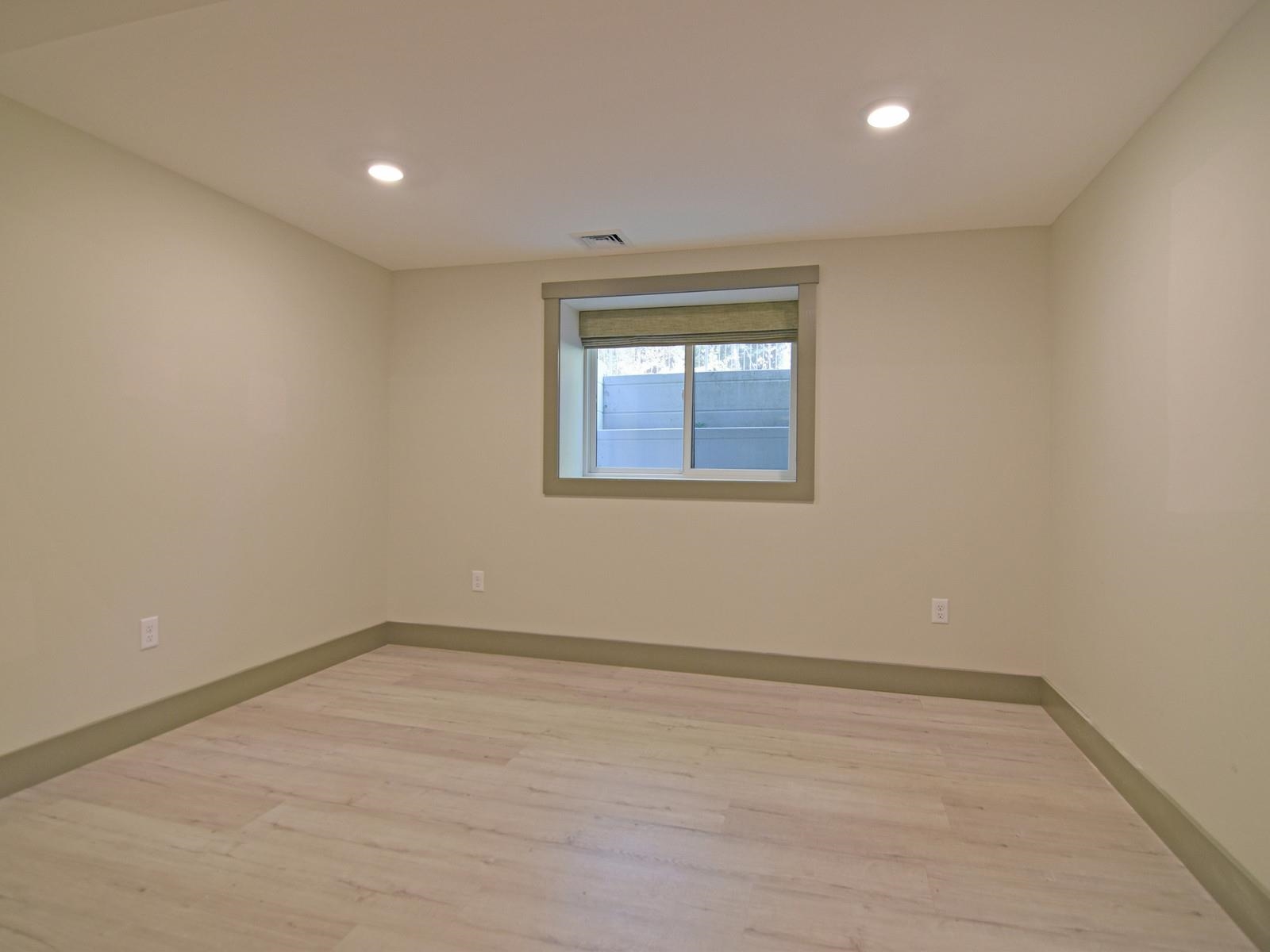 638 Vale Drive Property Photo 37