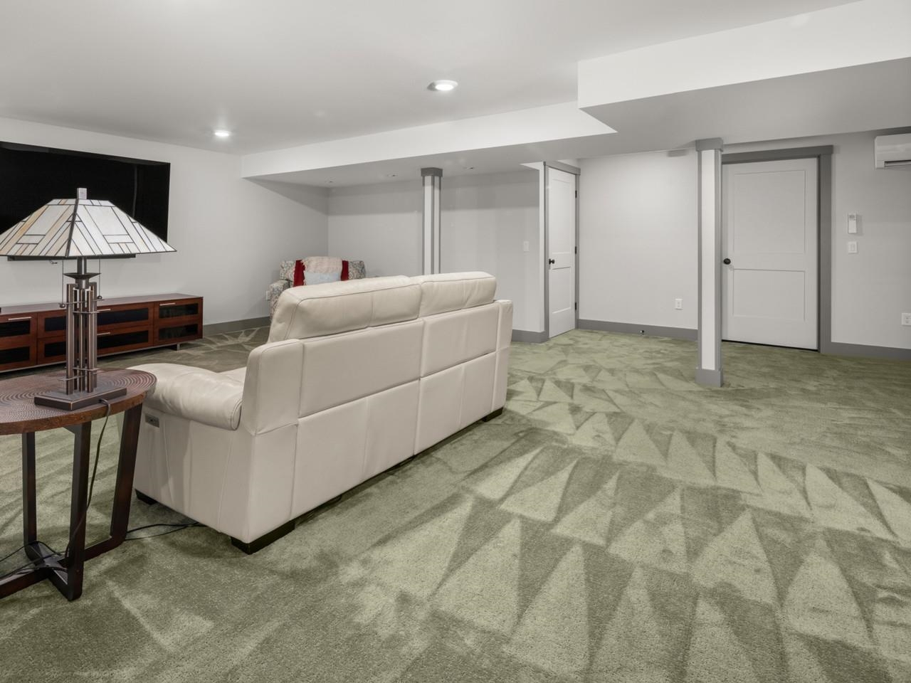 638 Vale Drive Property Photo 38