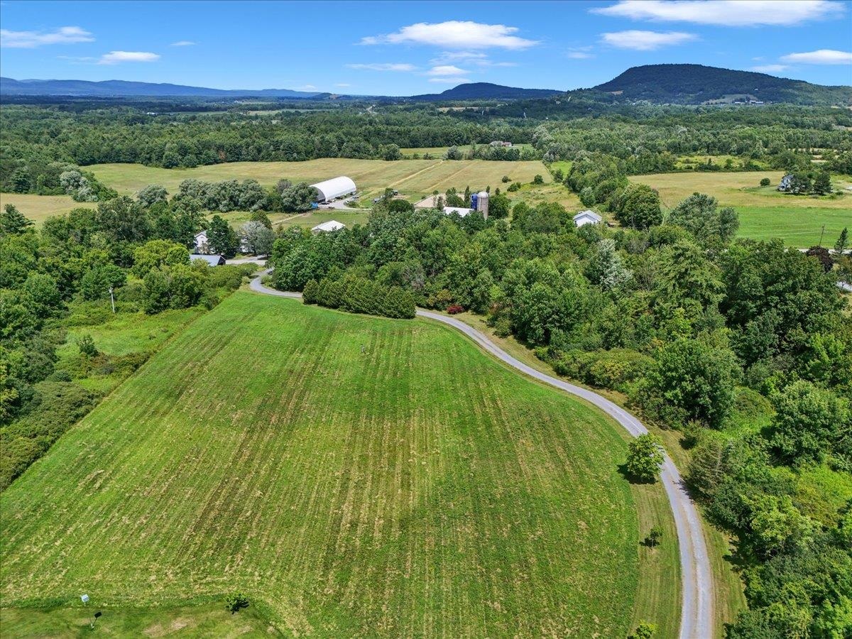 518 Dakin Road Property Photo 7