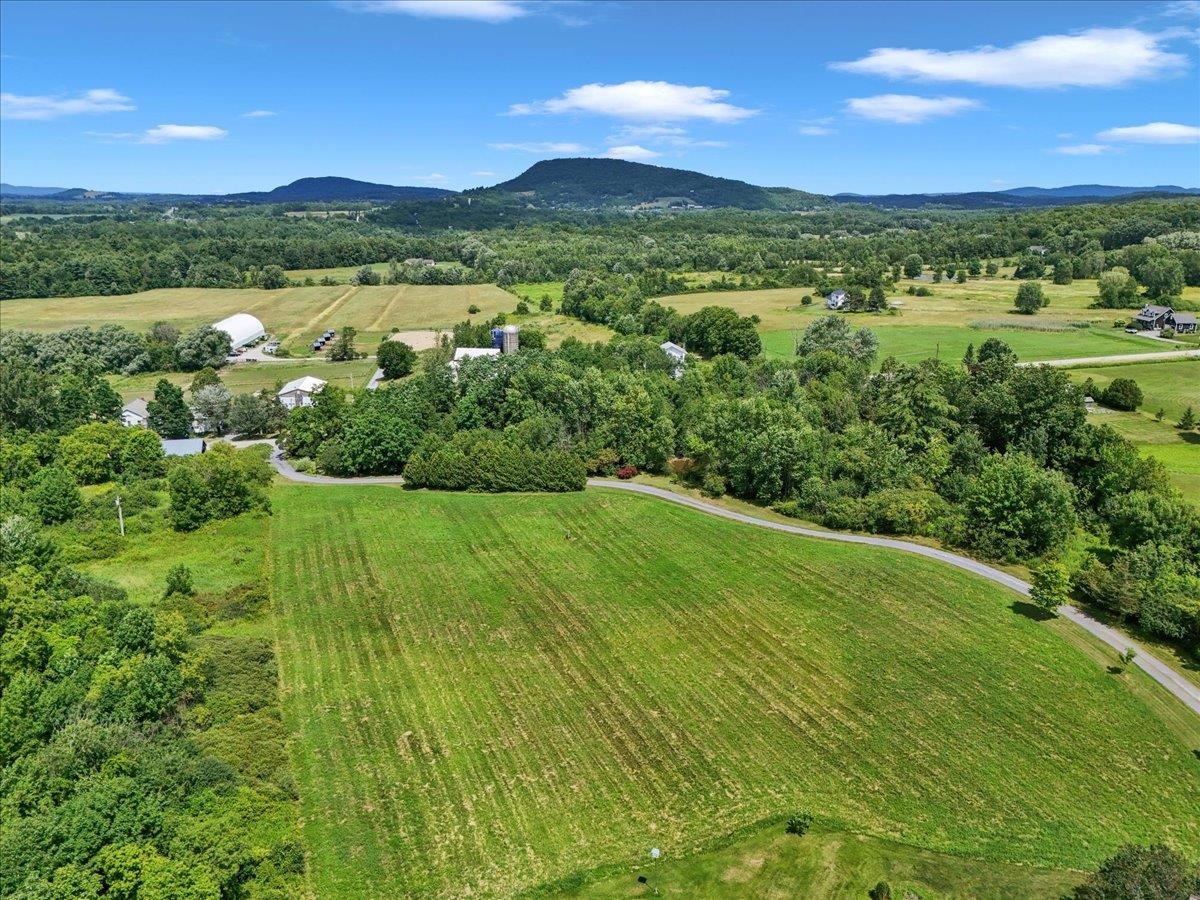 518 Dakin Road Property Photo 8