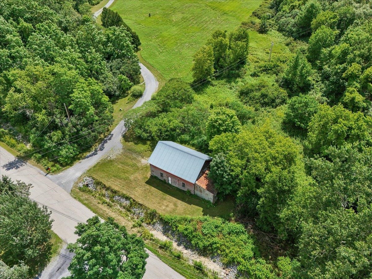518 Dakin Road Property Photo 14