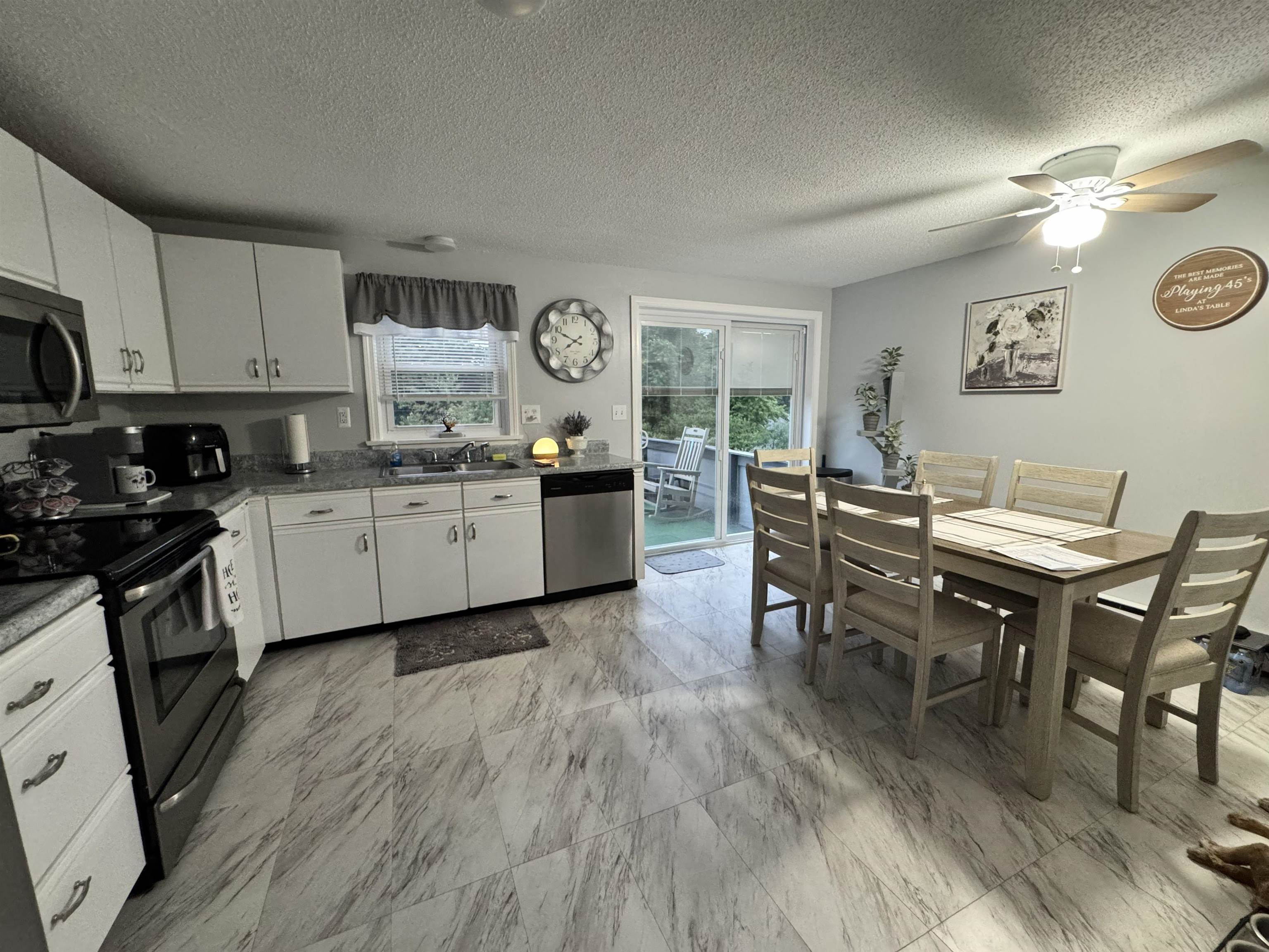 72 Derryfield Road Property Photo 3