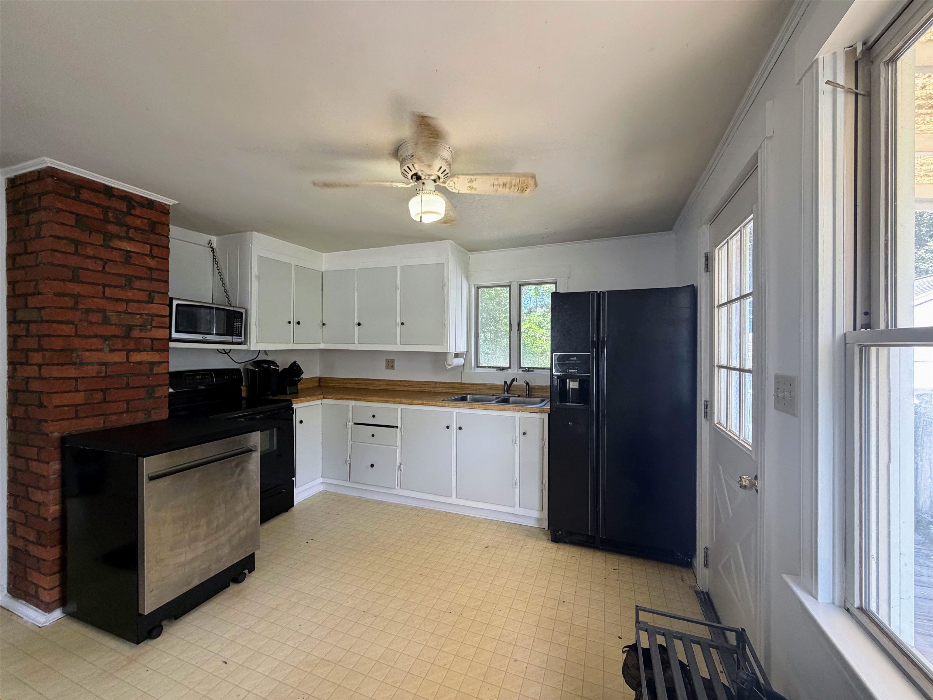112 Merrill Street Property Photo 7
