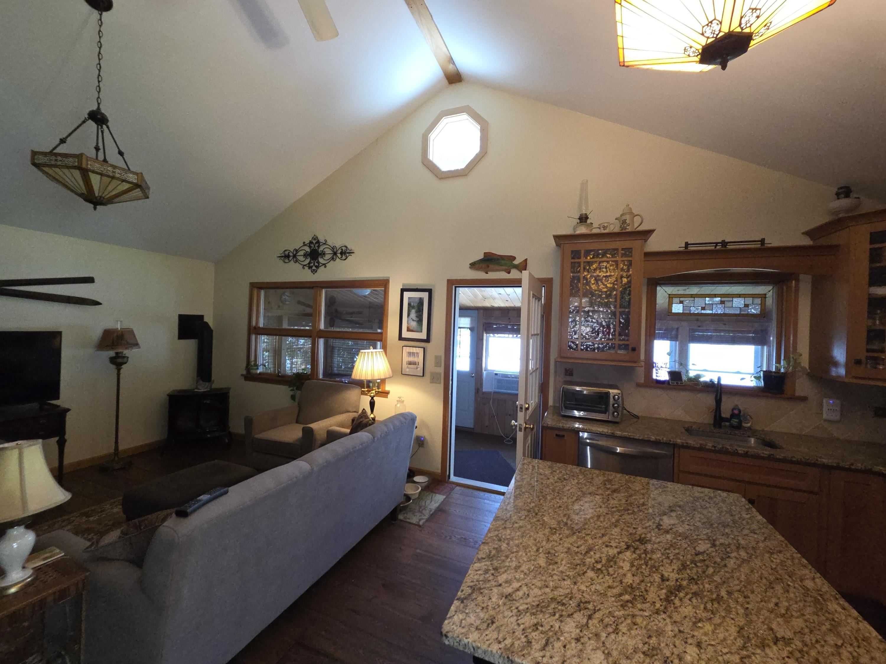 1010 4-h Road Property Photo 9