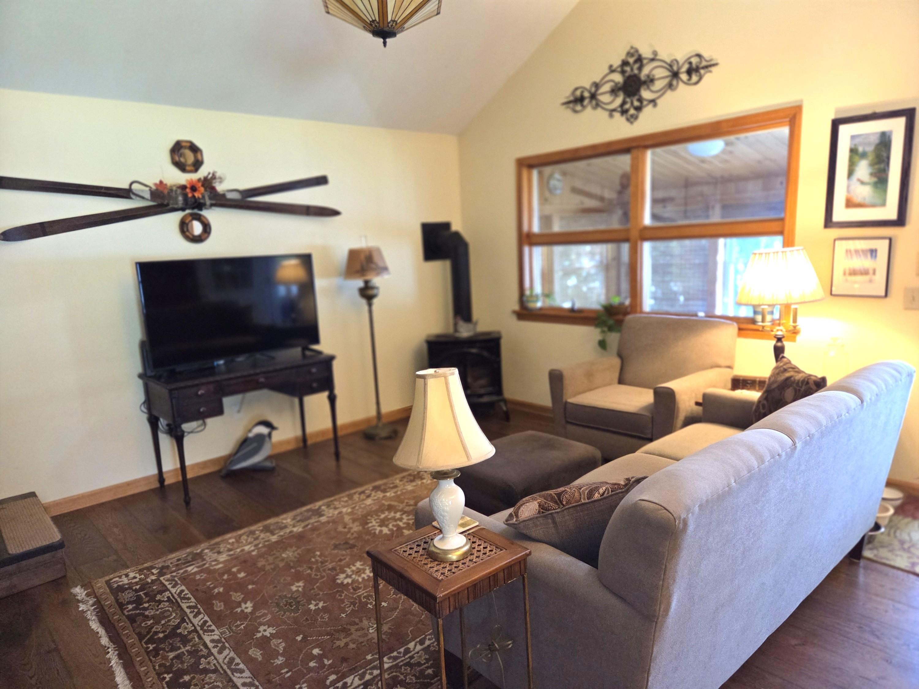 1010 4-h Road Property Photo 10