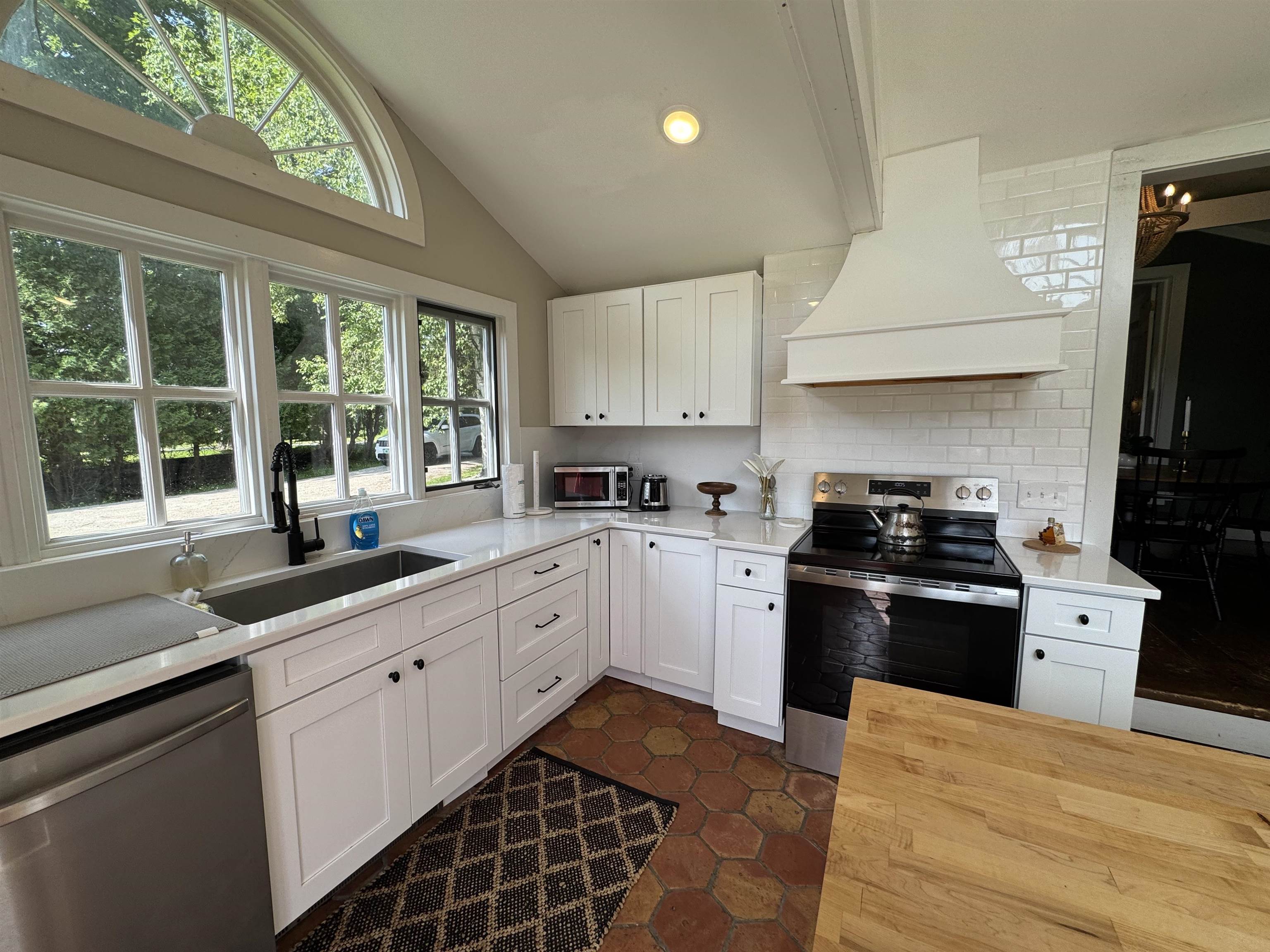 3370 Main Street Property Photo 6