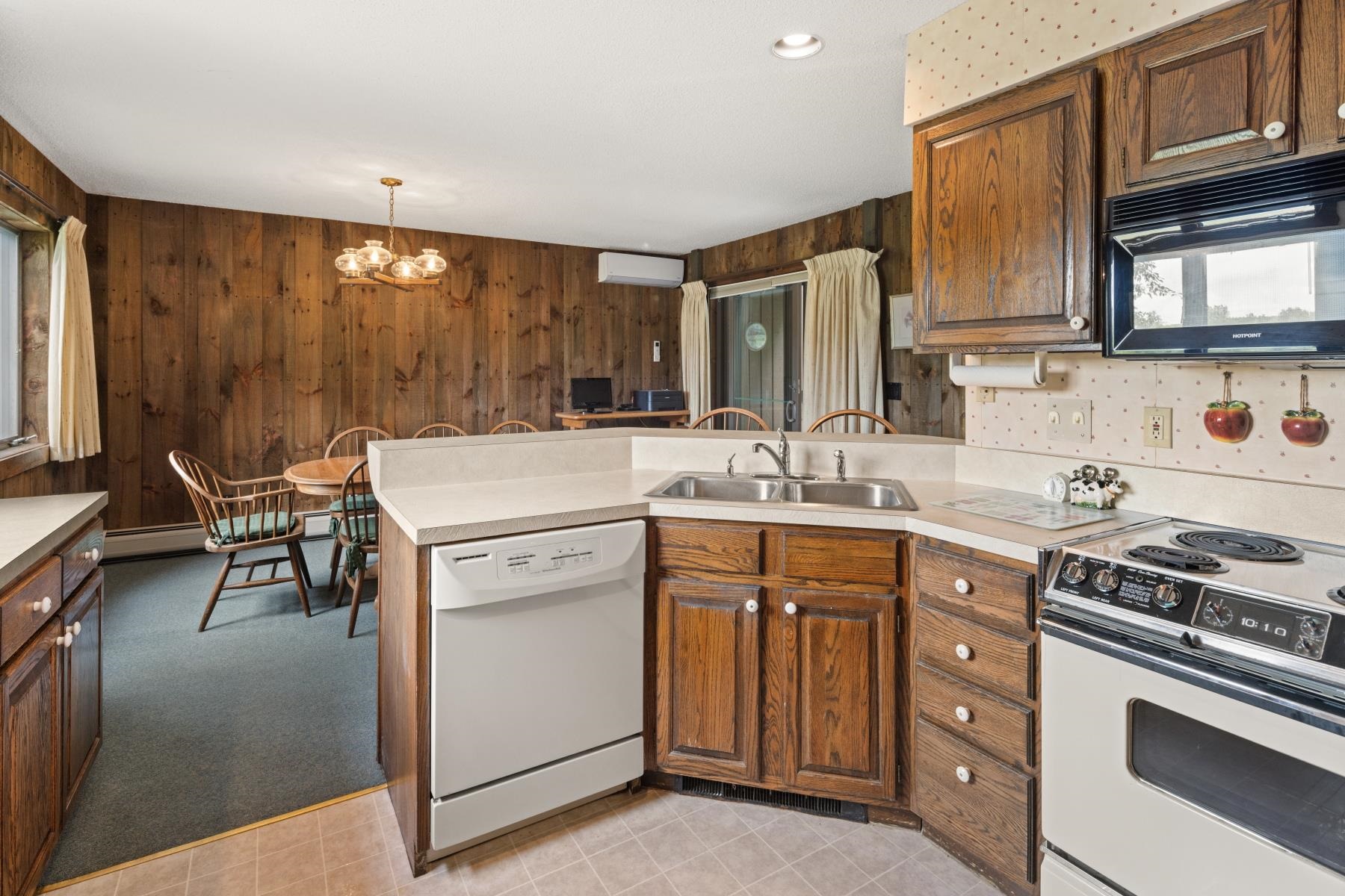 354 Stonybrook Road Property Photo 11