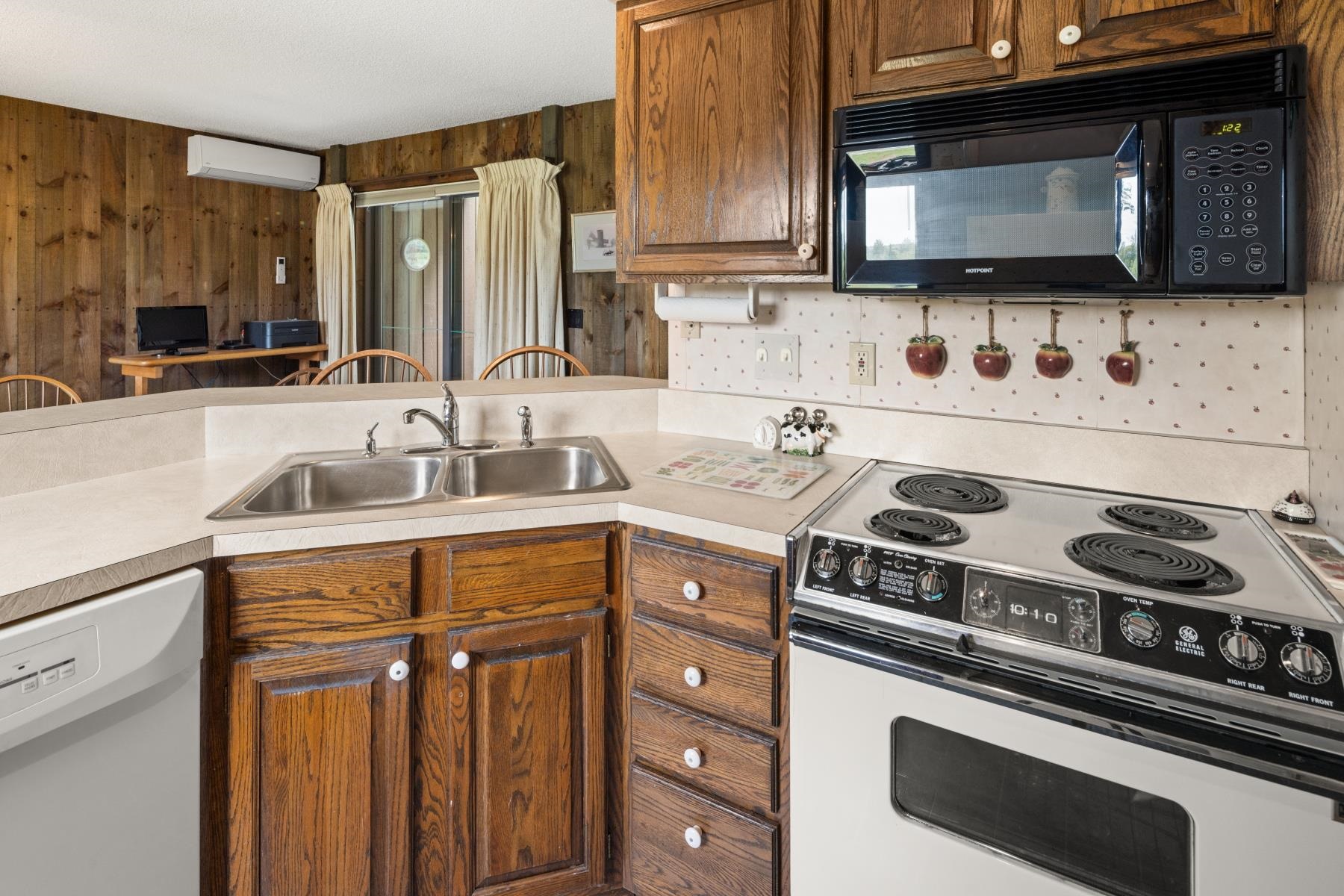 354 Stonybrook Road Property Photo 12