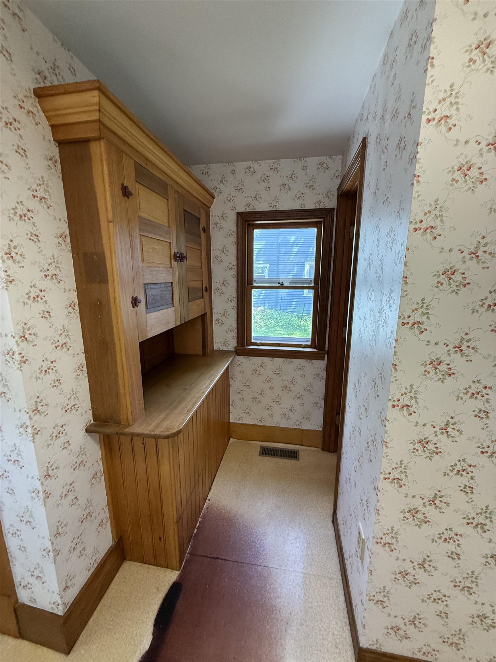 325 Us Route 2b Property Photo 9