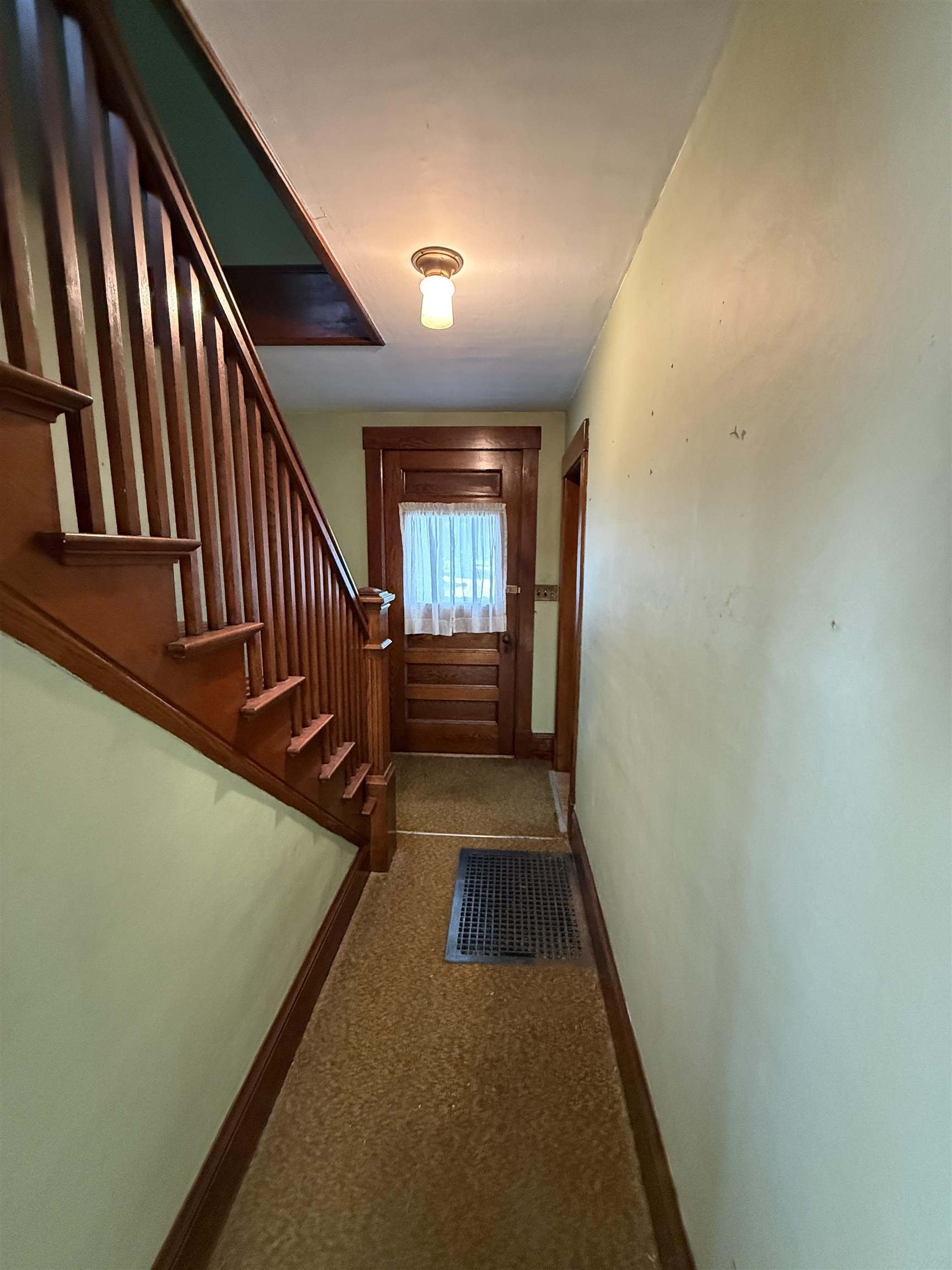 325 Us Route 2b Property Photo 16