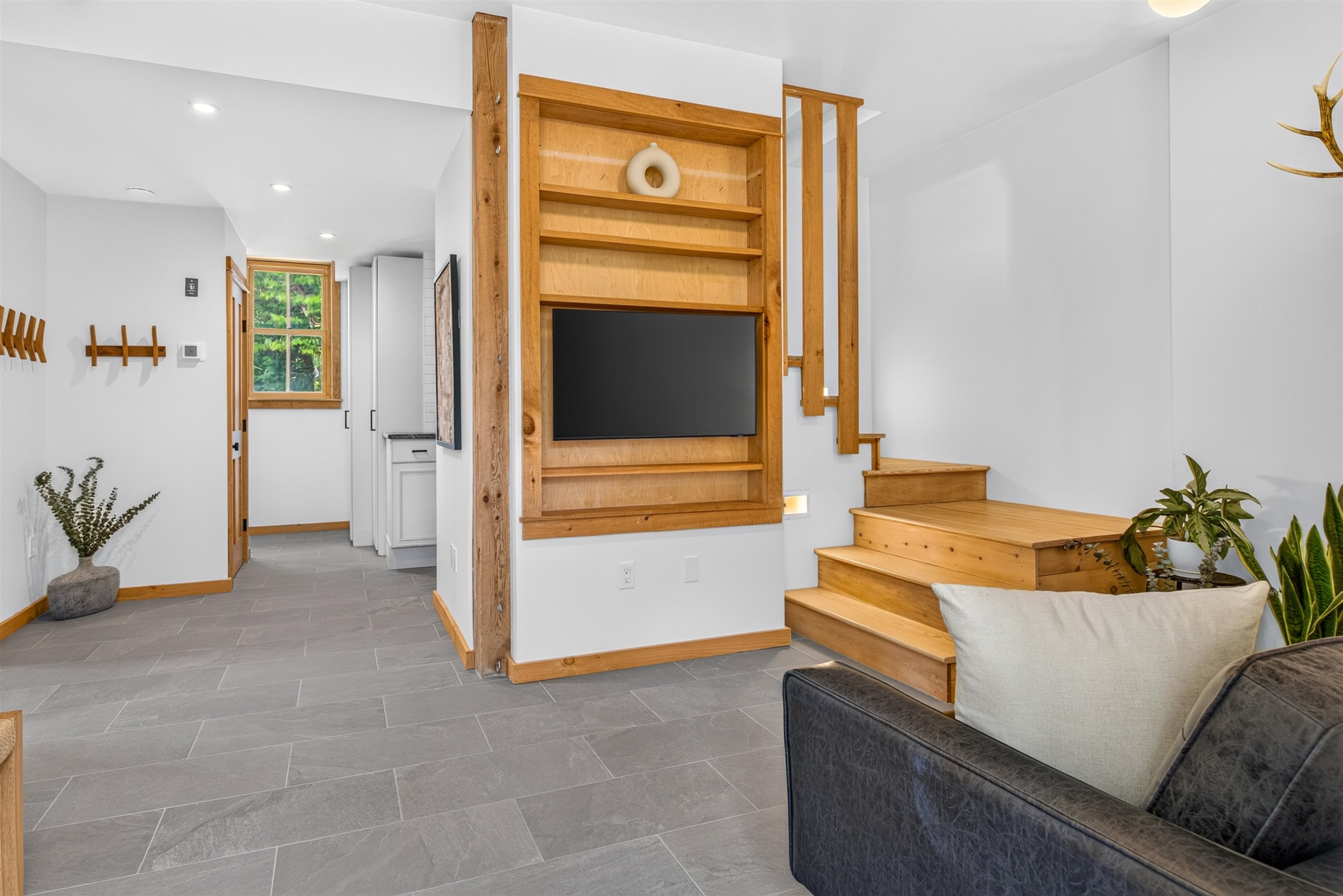 564 Goodaleville Road Property Photo 3