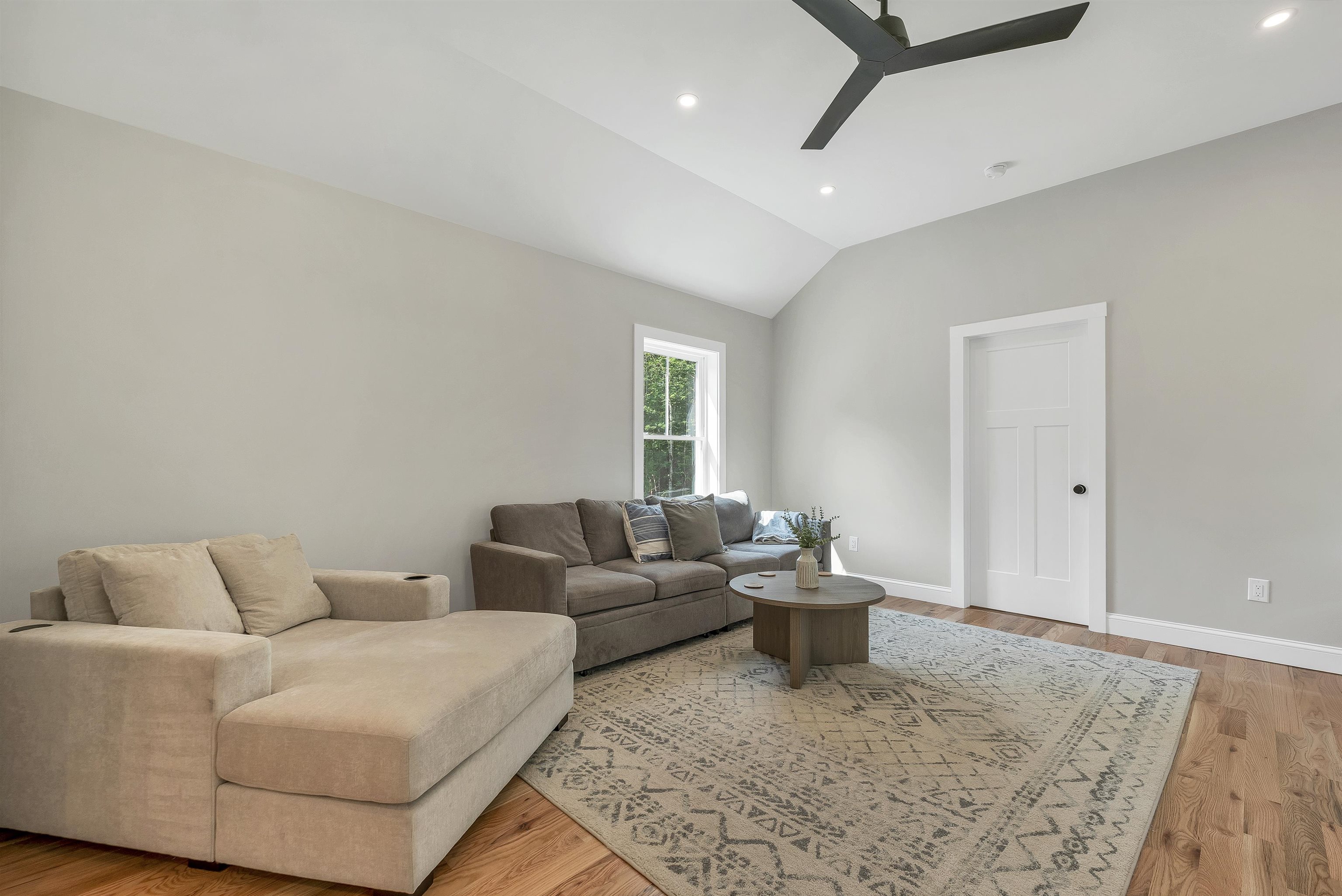3114 Parade Road Property Photo 9
