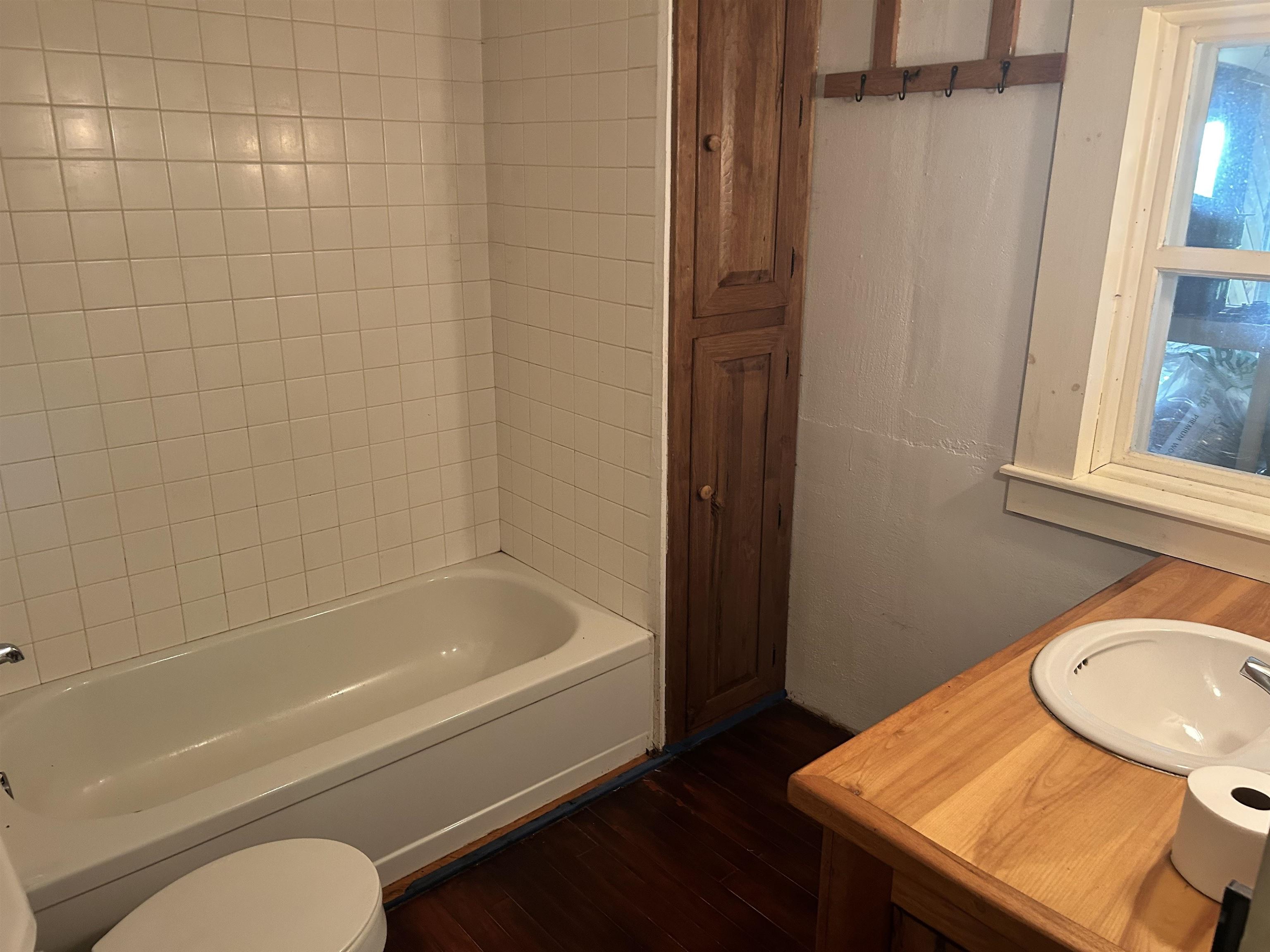 1301 Bayley-hazen Road Property Photo 15