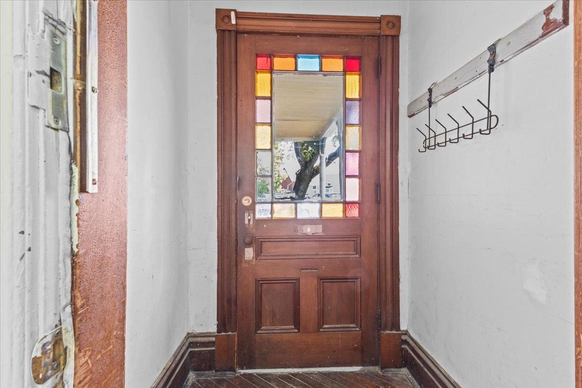 21 Hyde Street Property Photo 2