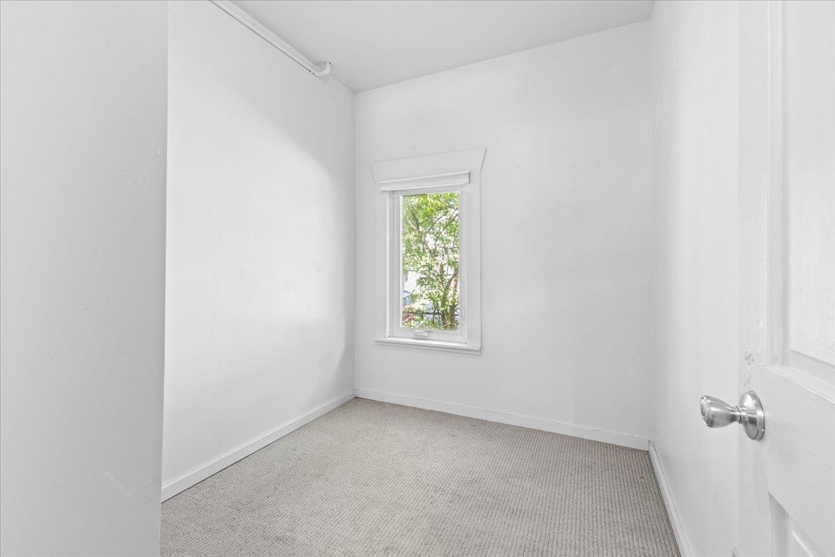 21 Hyde Street Property Photo 12