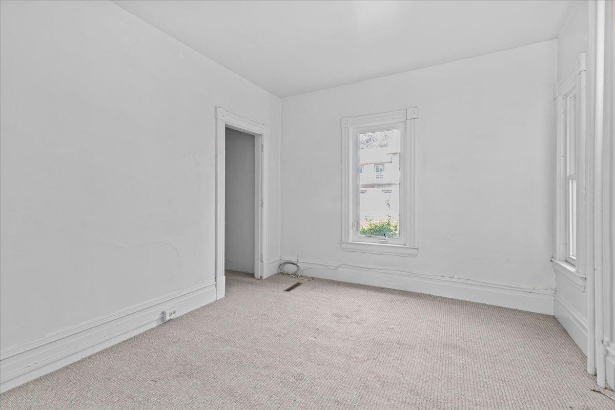 21 Hyde Street Property Photo 19