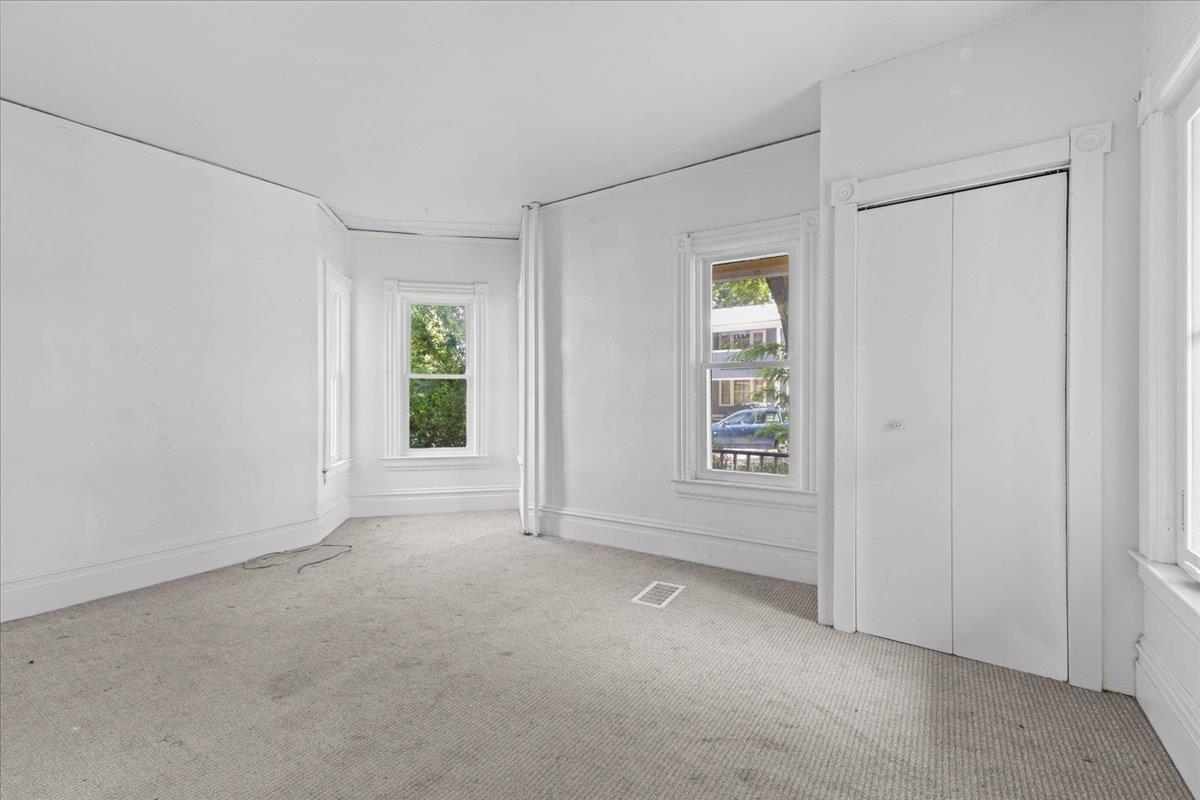 21 Hyde Street Property Photo 21