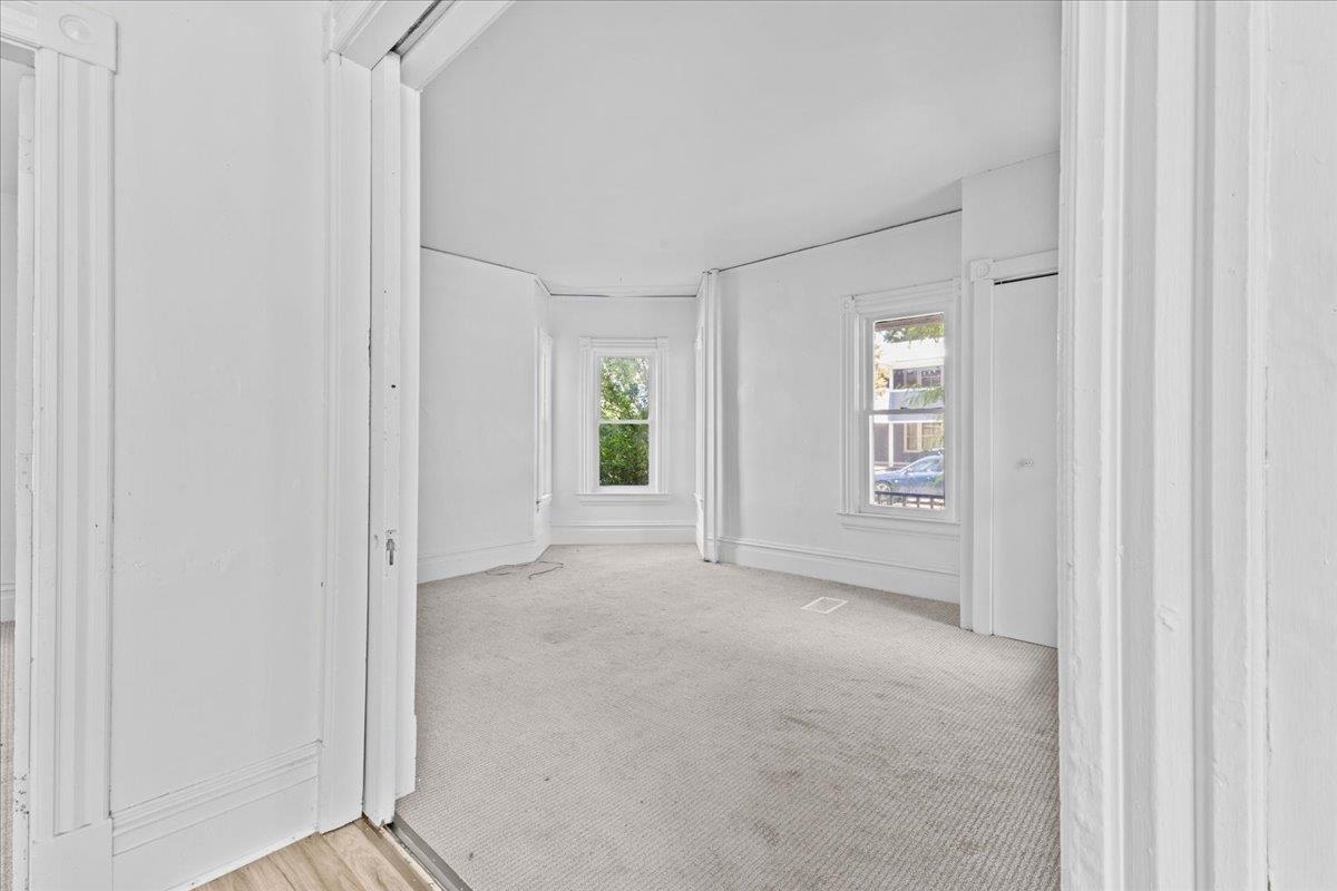 21 Hyde Street Property Photo 23