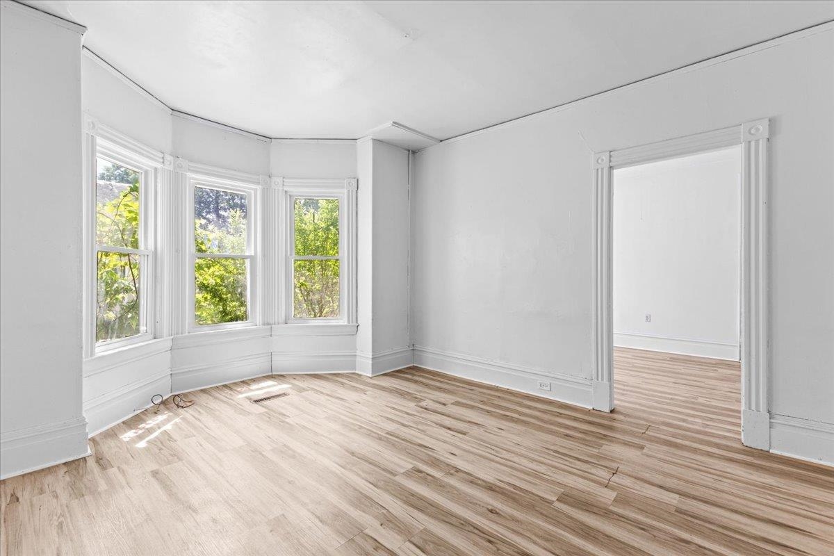 21 Hyde Street Property Photo 27
