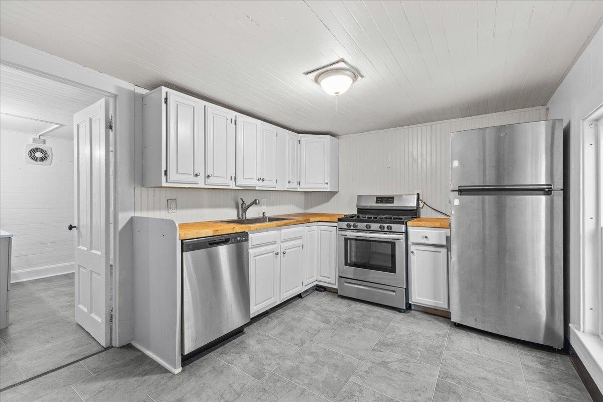 21 Hyde Street Property Photo 24